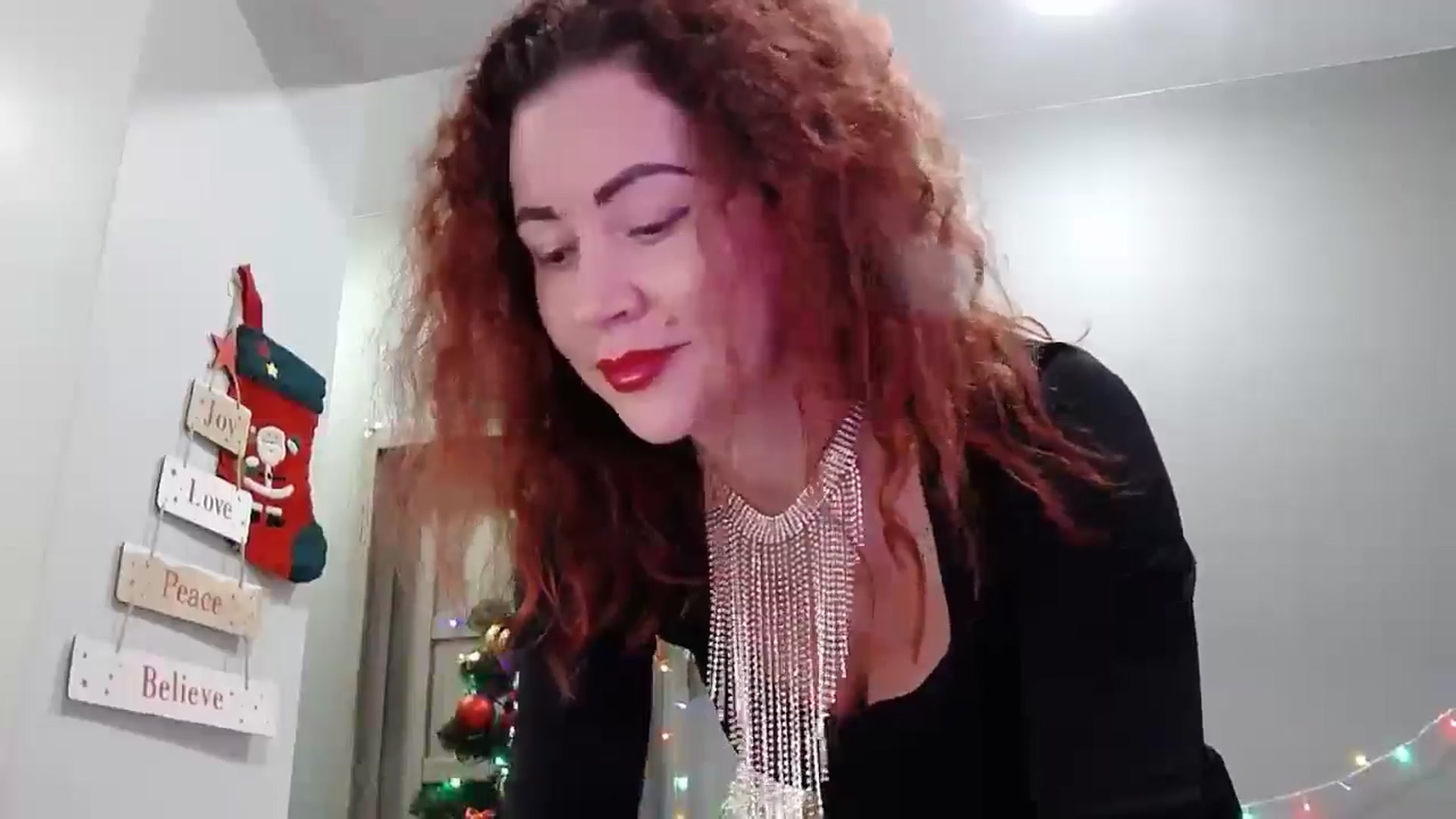 Gallery image thumbnail from XeniaMilf's myfreecams stream on, 12/20/2025, 17:04 image 10 of 20