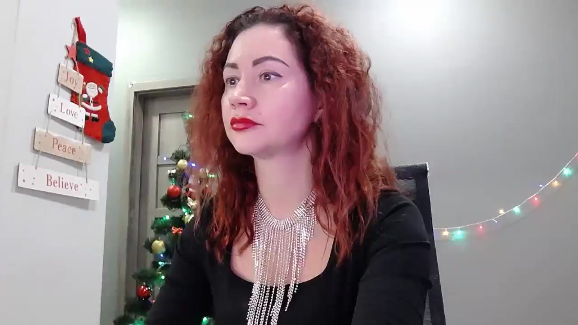 Gallery image thumbnail from XeniaMilf's myfreecams stream on, 12/20/2025, 17:04 image 5 of 20