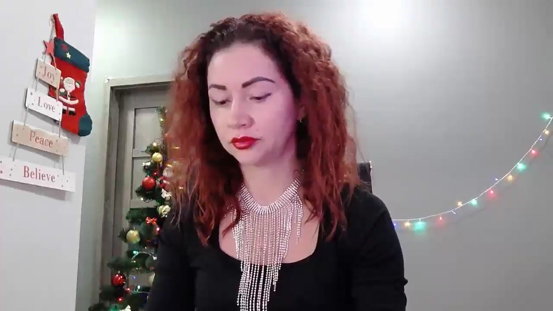 Gallery image thumbnail from XeniaMilf's myfreecams stream on, 12/20/2025, 17:04 image 3 of 20