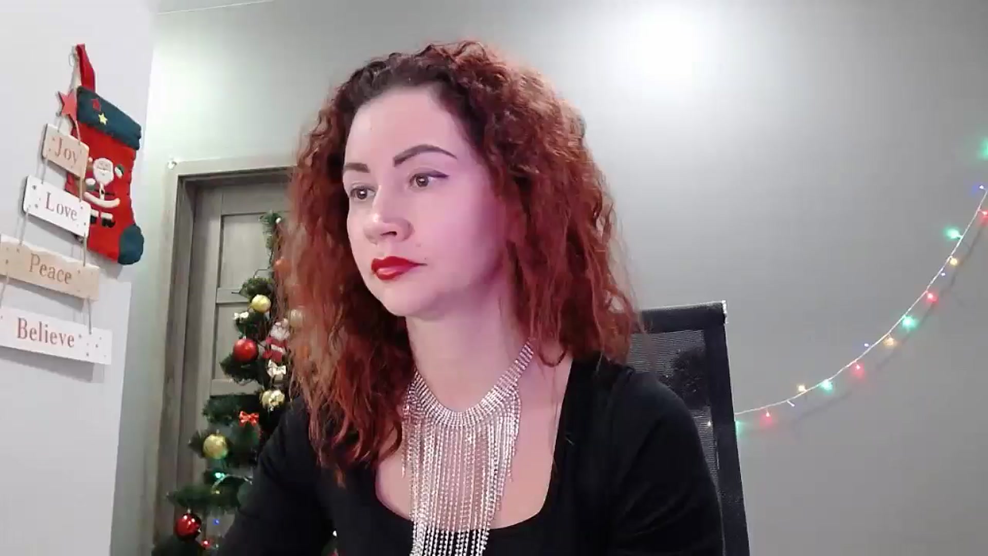 Gallery image thumbnail from XeniaMilf's myfreecams stream on, 12/20/2025, 17:04 image 8 of 20
