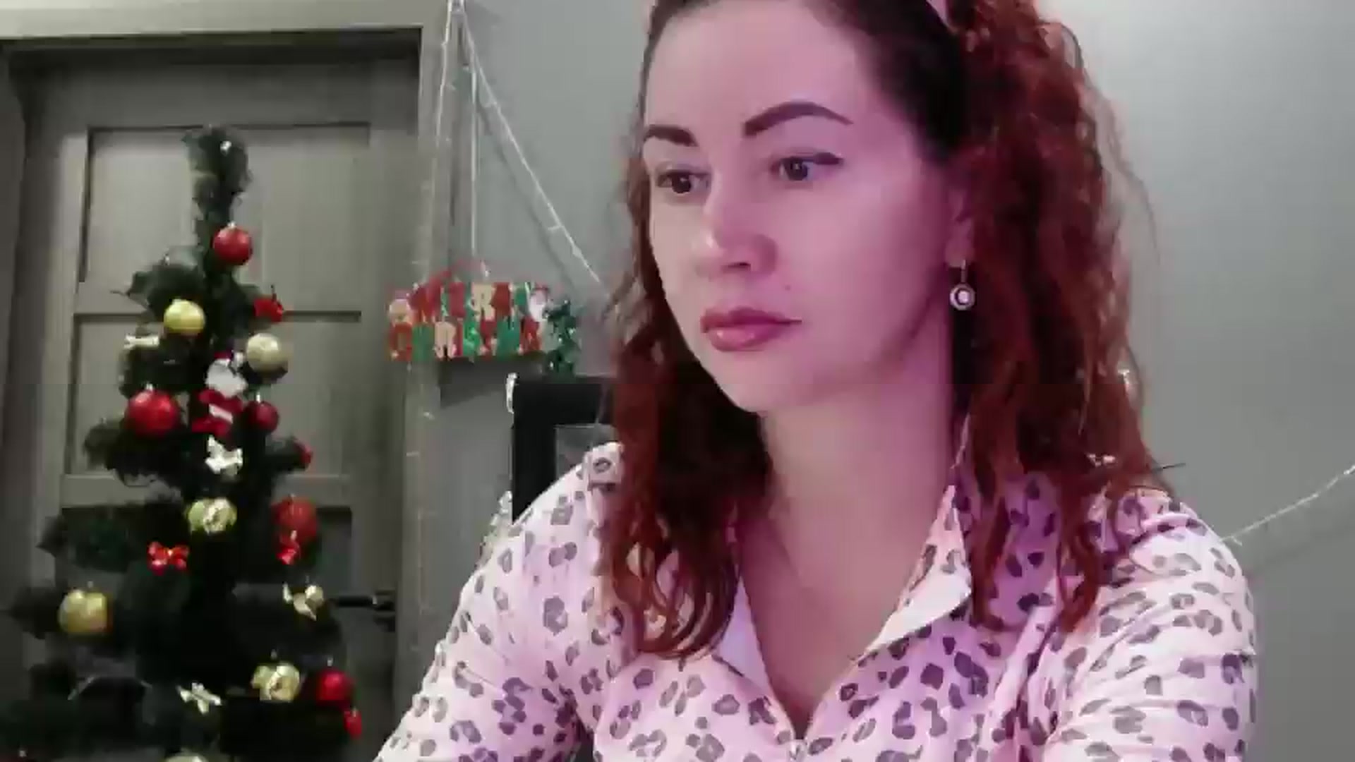Gallery image thumbnail from XeniaMilf's myfreecams stream on, 12/22/2025, 13:00 image 3 of 20