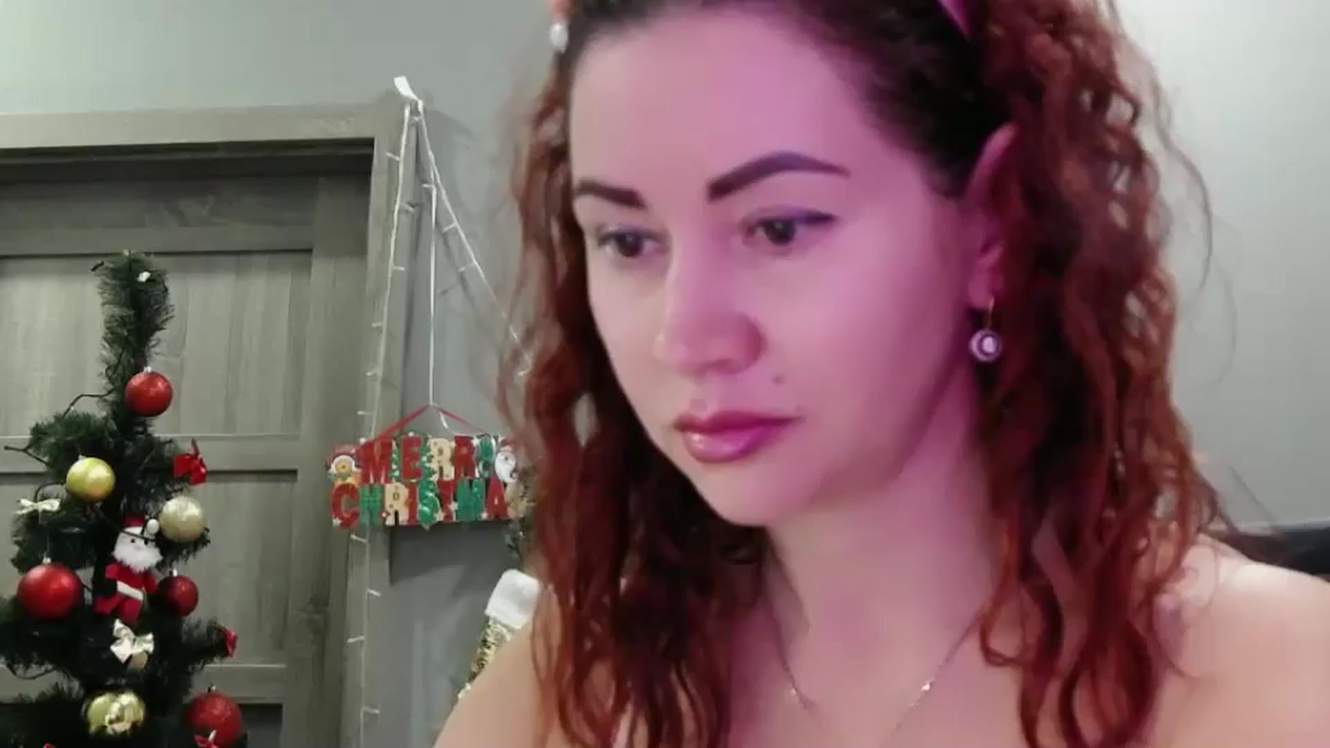 Gallery image thumbnail from XeniaMilf's myfreecams stream on, 12/22/2025, 13:00 image 15 of 20