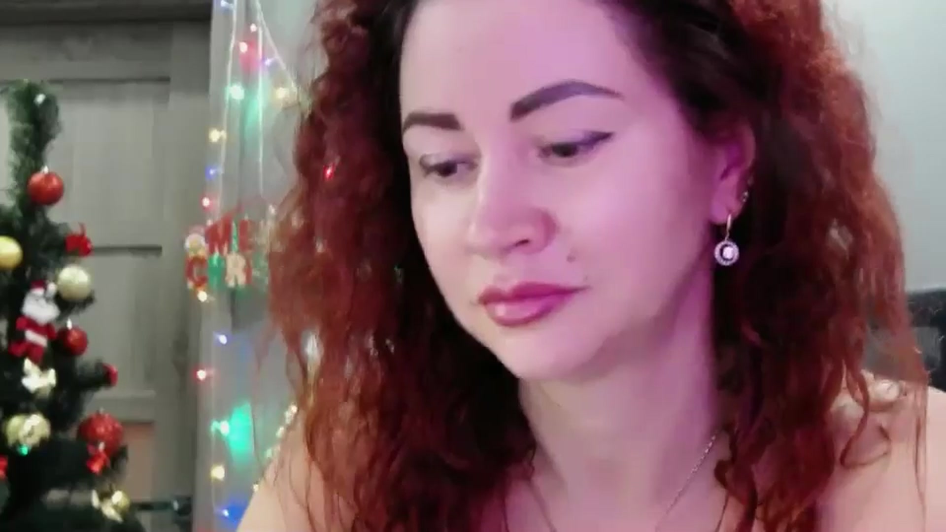 Gallery image thumbnail from XeniaMilf's myfreecams stream on, 12/22/2025, 15:42 image 9 of 20