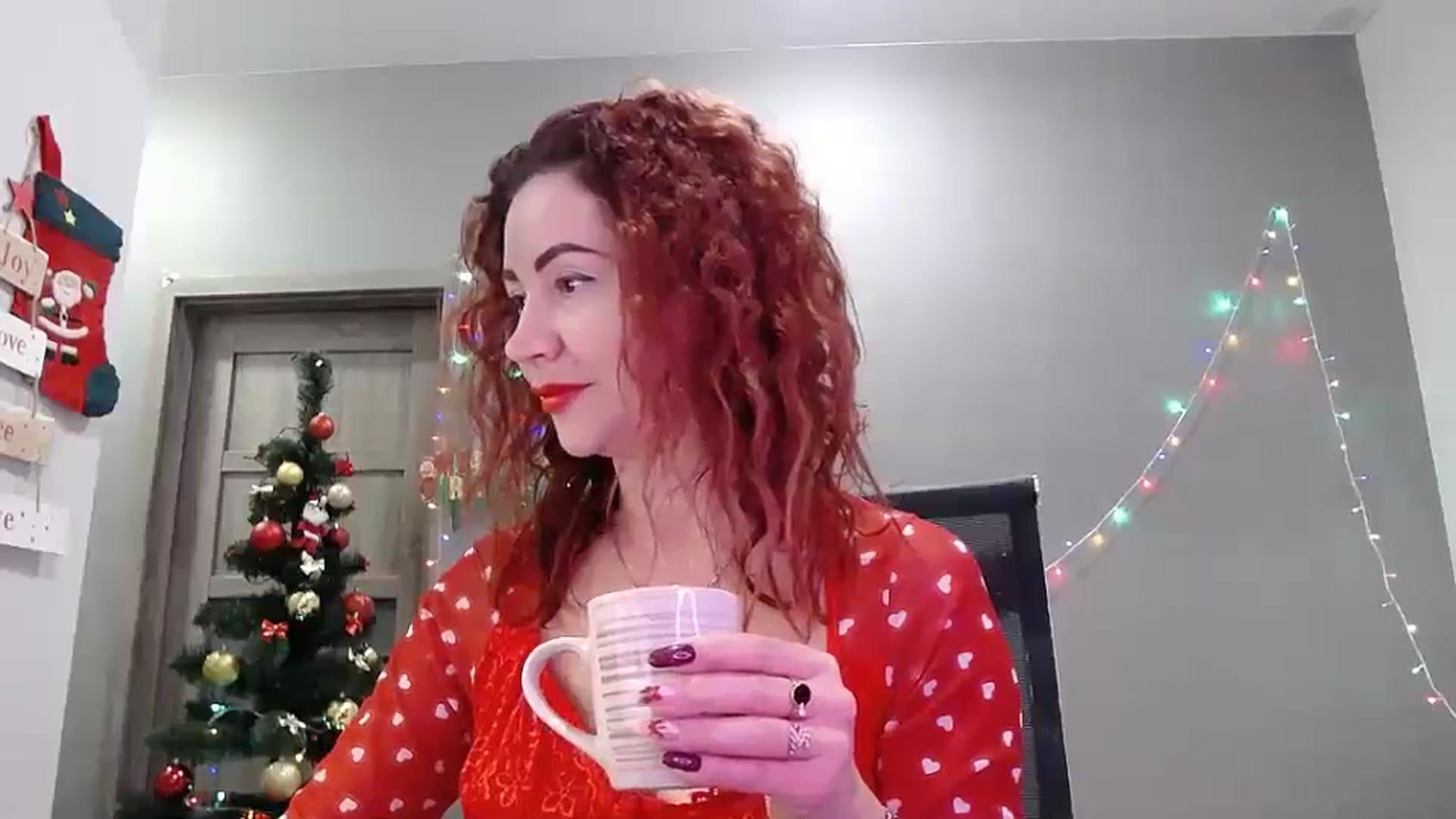 Gallery image thumbnail from XeniaMilf's myfreecams stream on, 12/24/2025, 16:09 image 6 of 20
