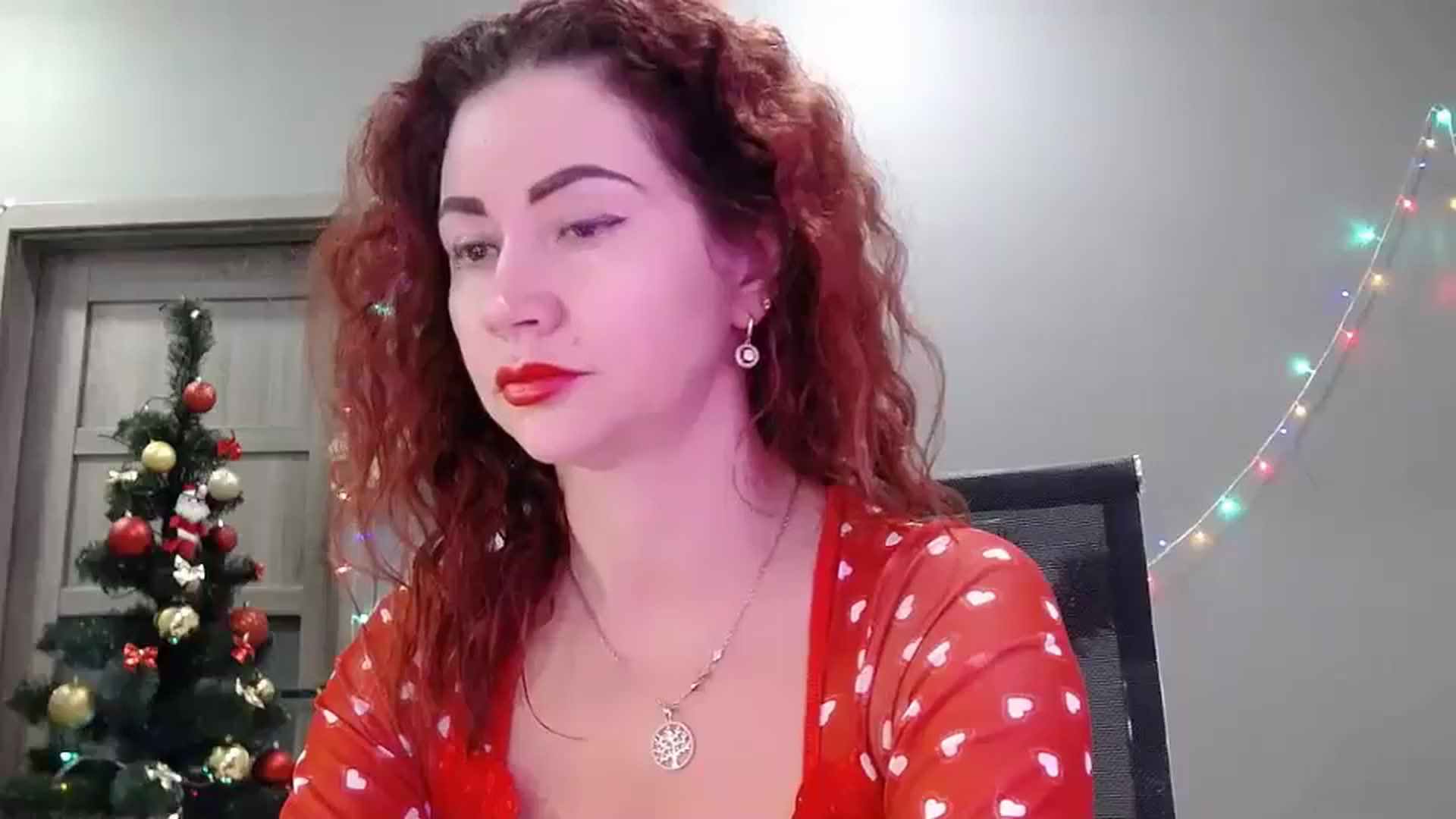 Gallery image thumbnail from XeniaMilf's myfreecams stream on, 12/24/2025, 16:09 image 8 of 20