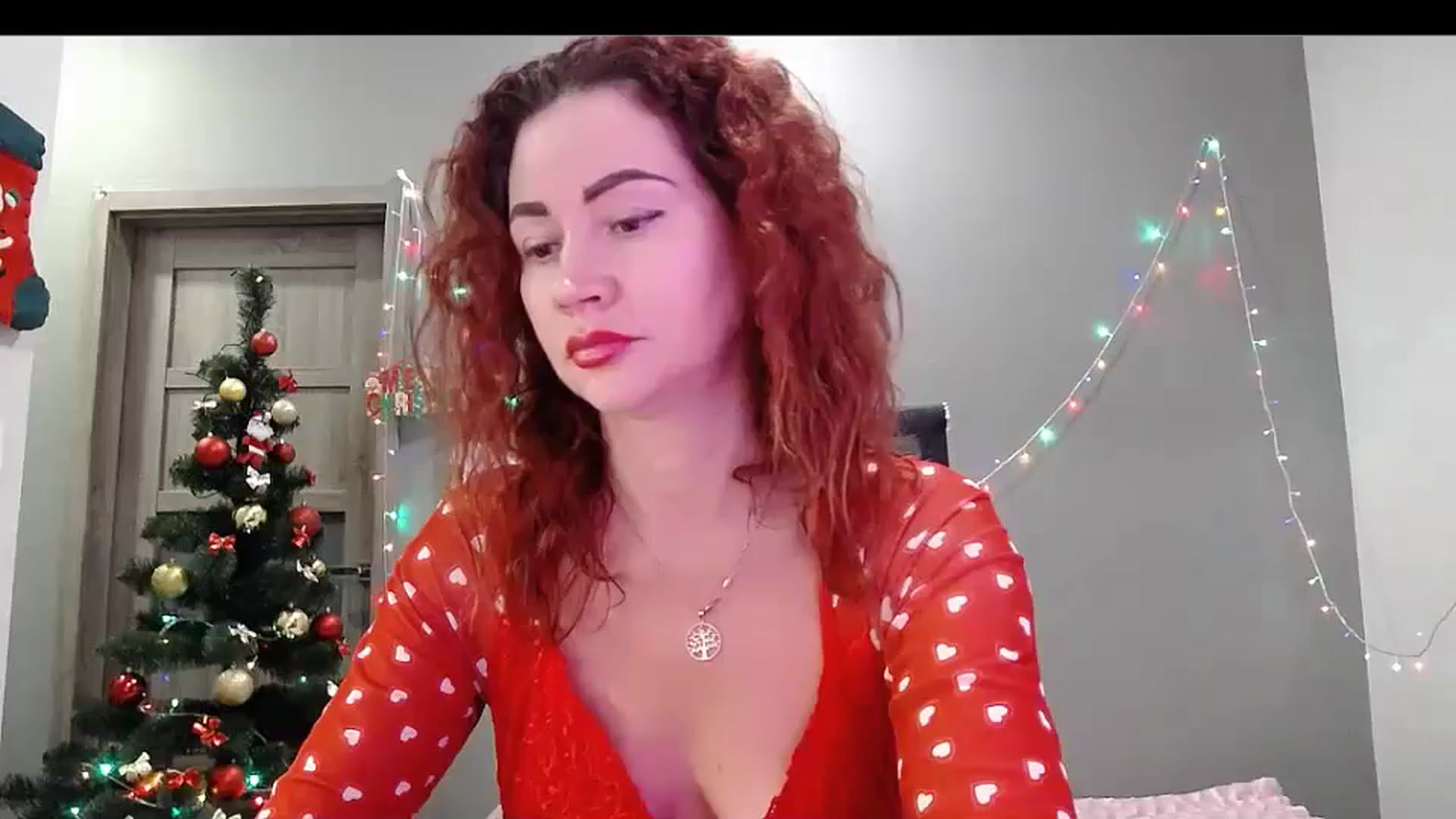 Gallery image thumbnail from XeniaMilf's myfreecams stream on, 12/24/2025, 16:09 image 16 of 20