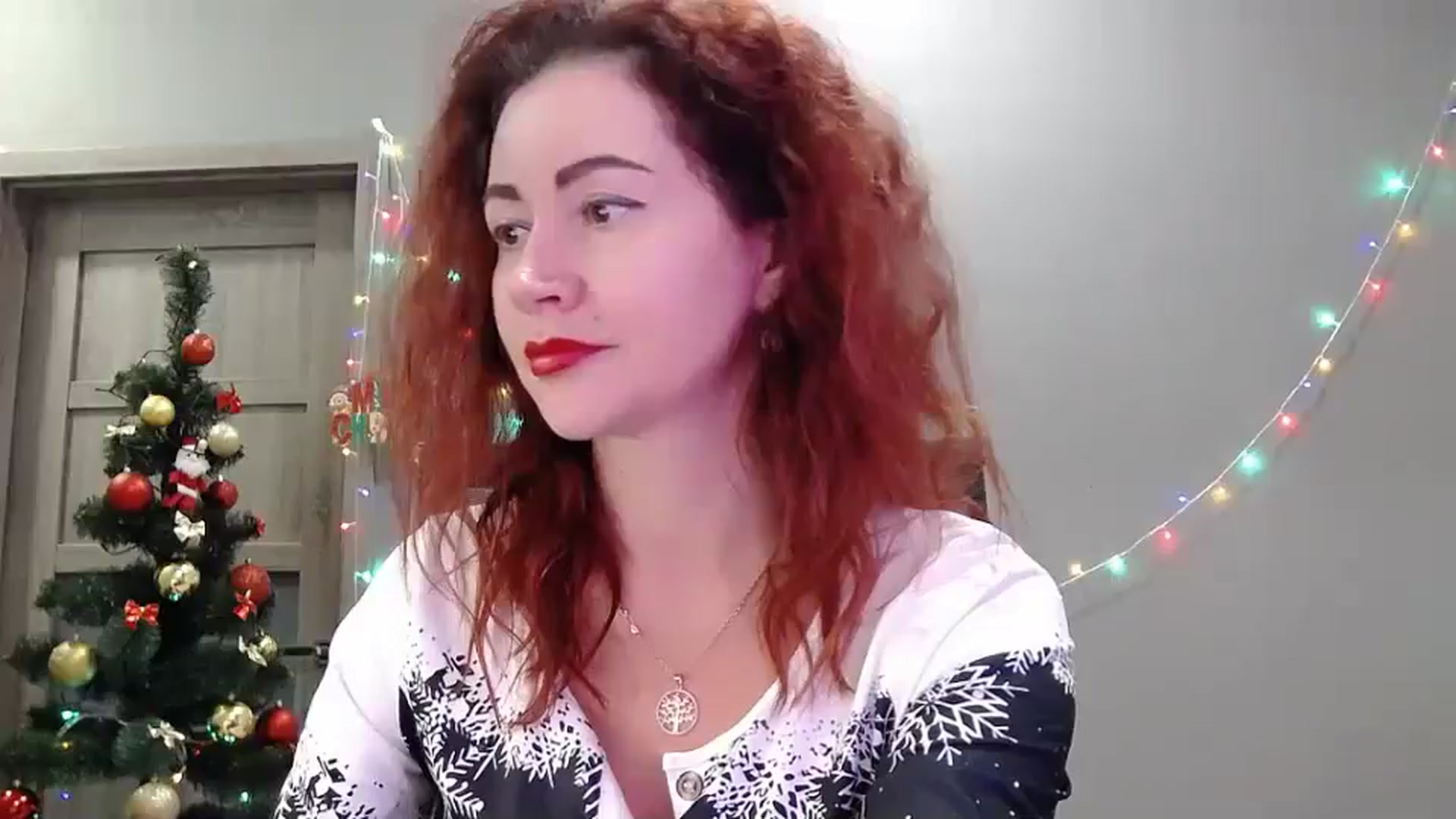 Gallery image thumbnail from XeniaMilf's myfreecams stream on, 12/25/2025, 12:54 image 16 of 20
