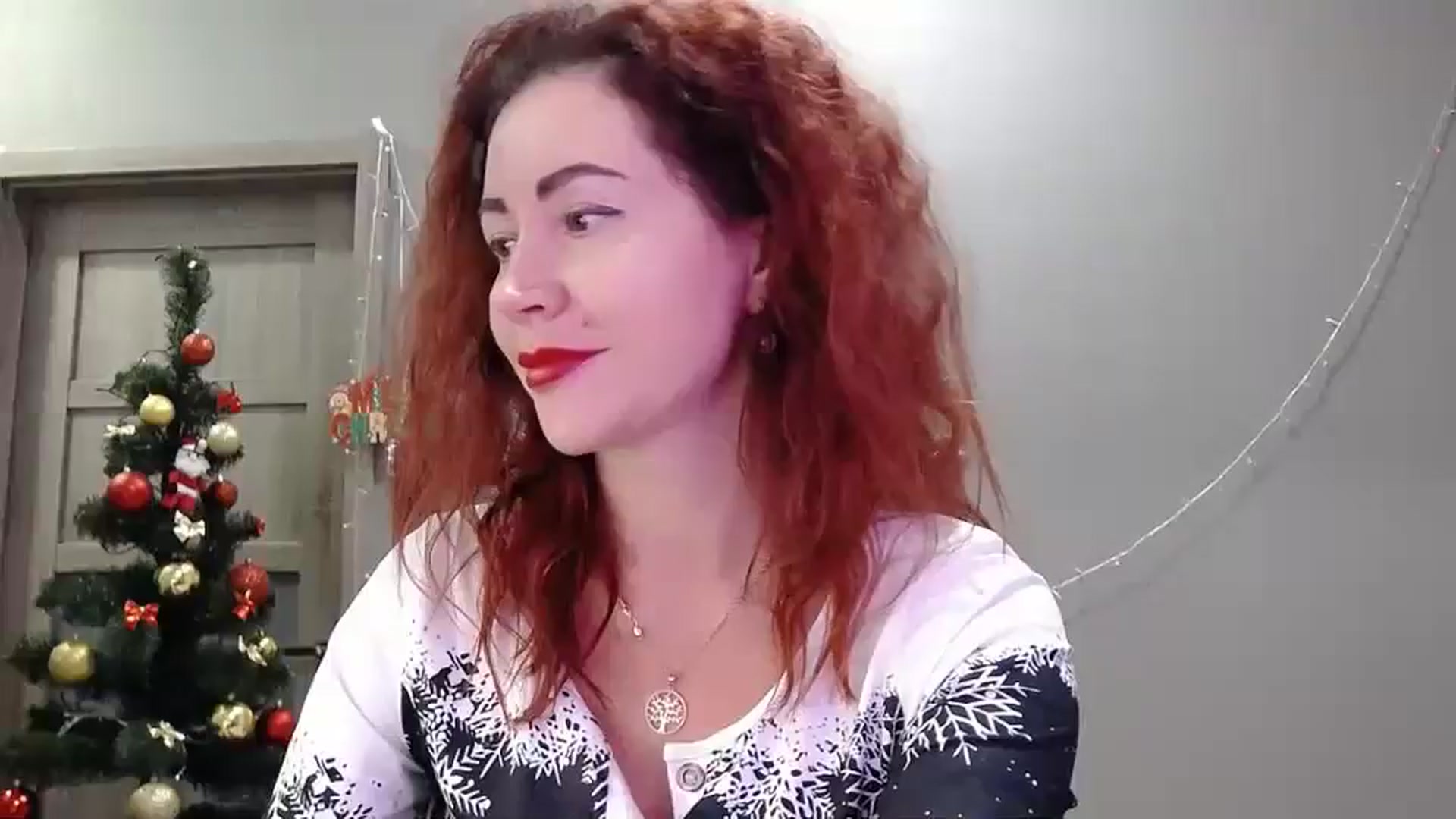 Gallery image thumbnail from XeniaMilf's myfreecams stream on, 12/25/2025, 12:54 image 11 of 20