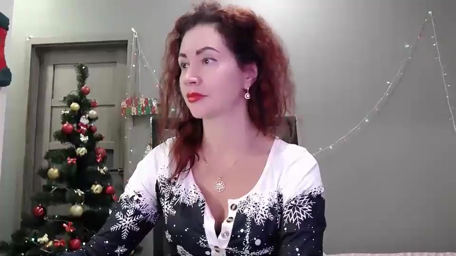 Gallery image thumbnail from XeniaMilf's myfreecams stream on, 12/25/2025, 13:55 image 7 of 20
