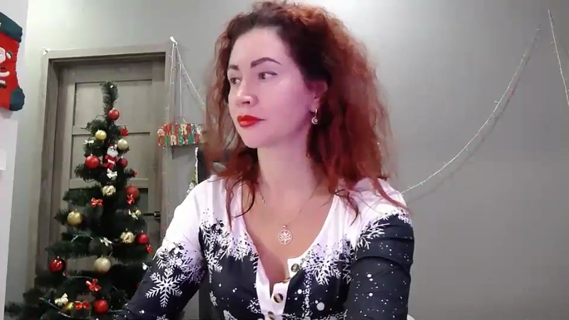 Gallery image thumbnail from XeniaMilf's myfreecams stream on, 12/25/2025, 13:55 image 13 of 20