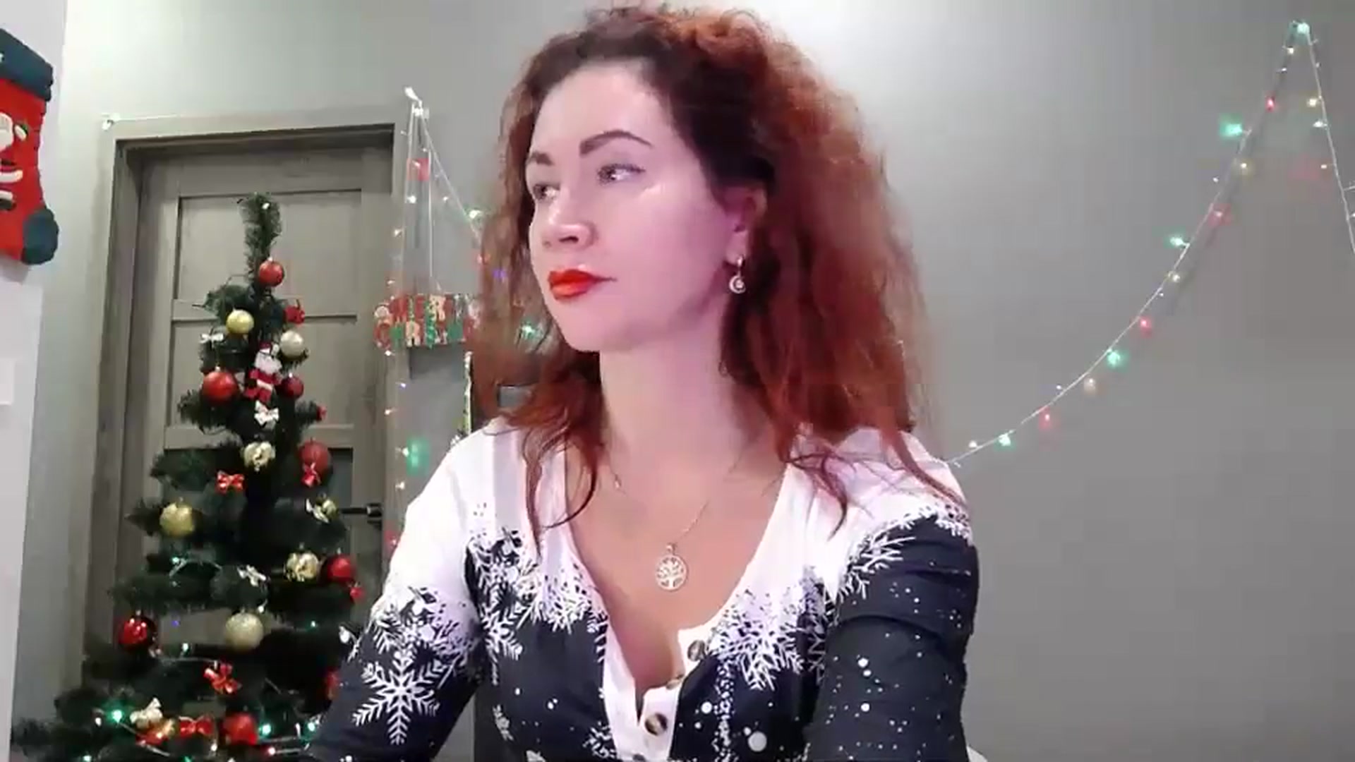 Gallery image thumbnail from XeniaMilf's myfreecams stream on, 12/25/2025, 13:55 image 12 of 20