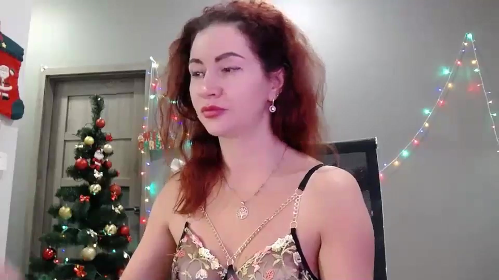 Gallery image thumbnail from XeniaMilf's myfreecams stream on, 12/25/2025, 16:36 image 4 of 20