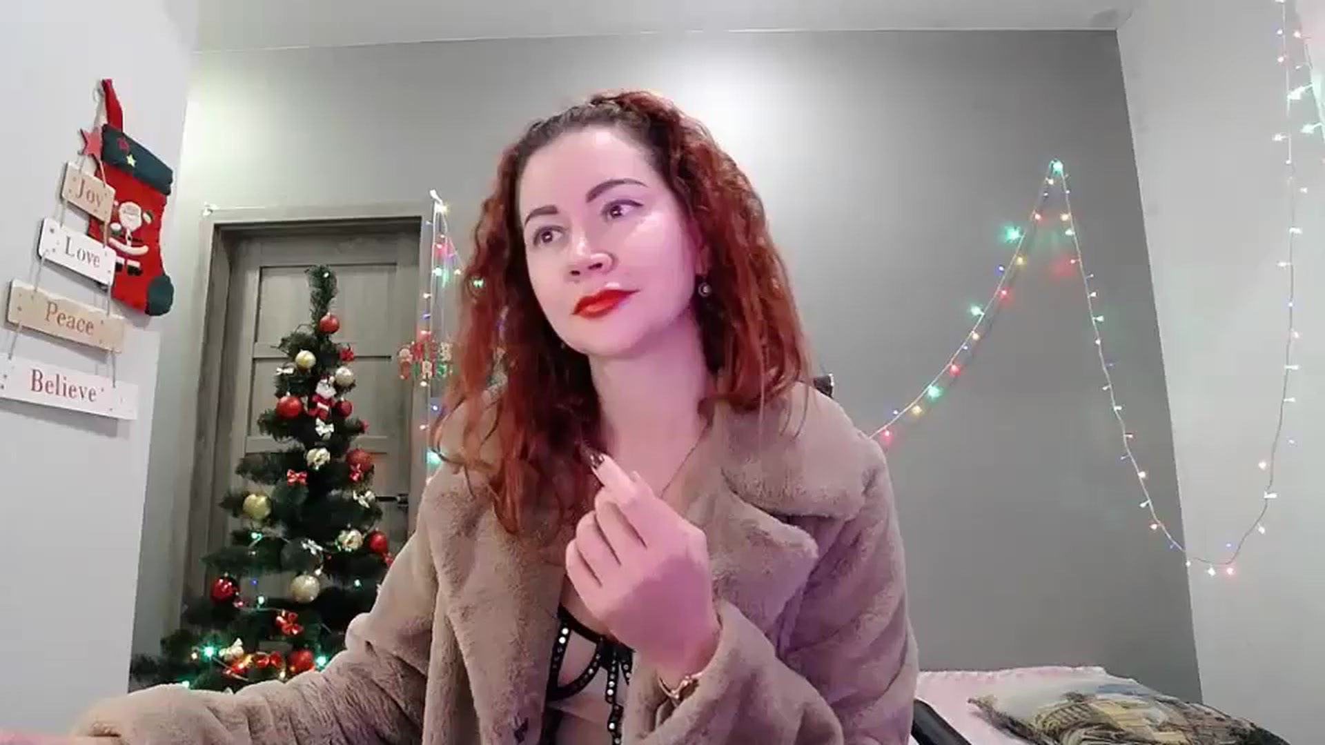 Gallery image thumbnail from XeniaMilf's myfreecams stream on, 12/26/2025, 13:31 image 10 of 20