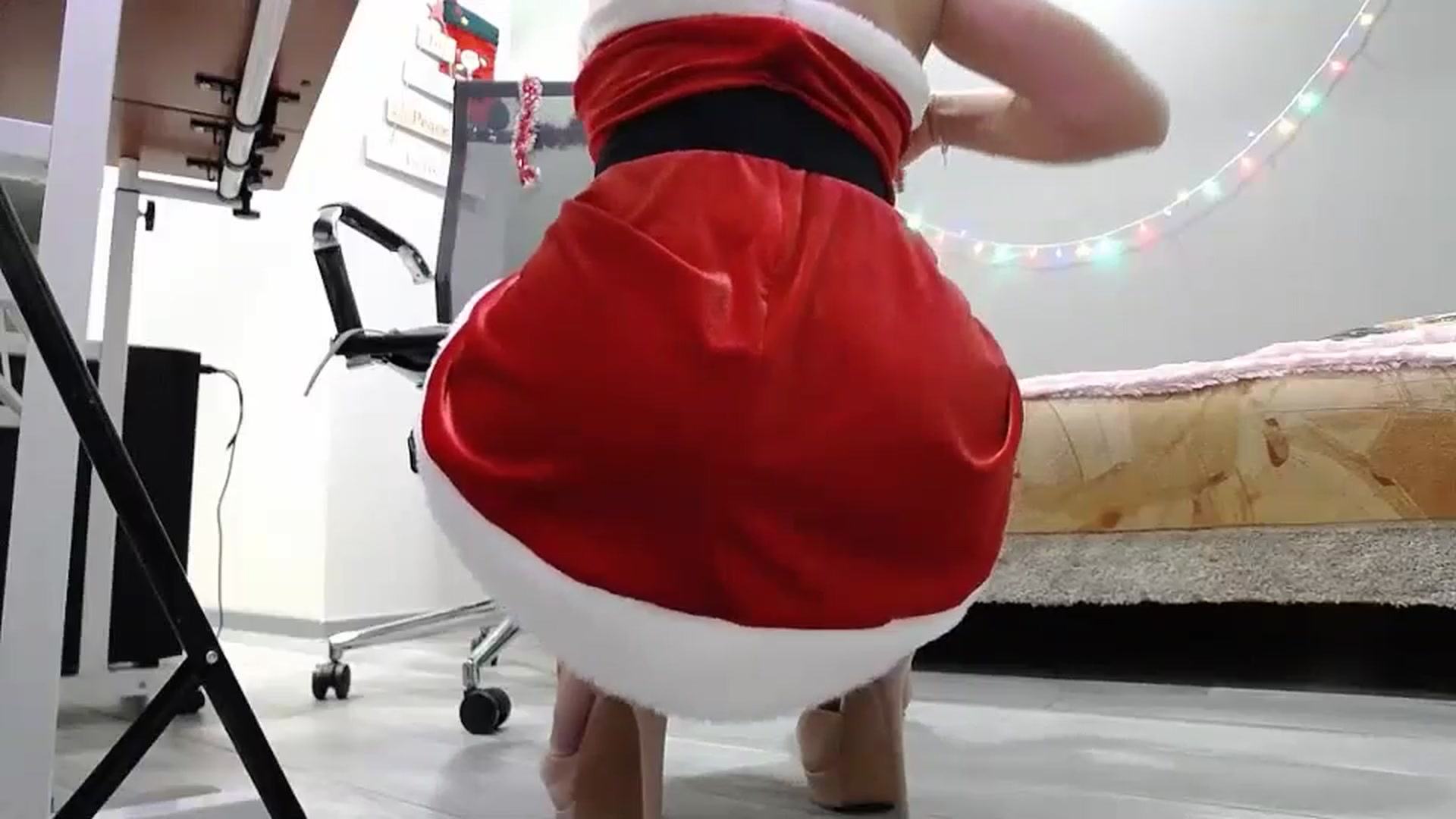 Gallery image thumbnail from XeniaMilf's myfreecams stream on, 12/26/2025, 16:09 image 3 of 20