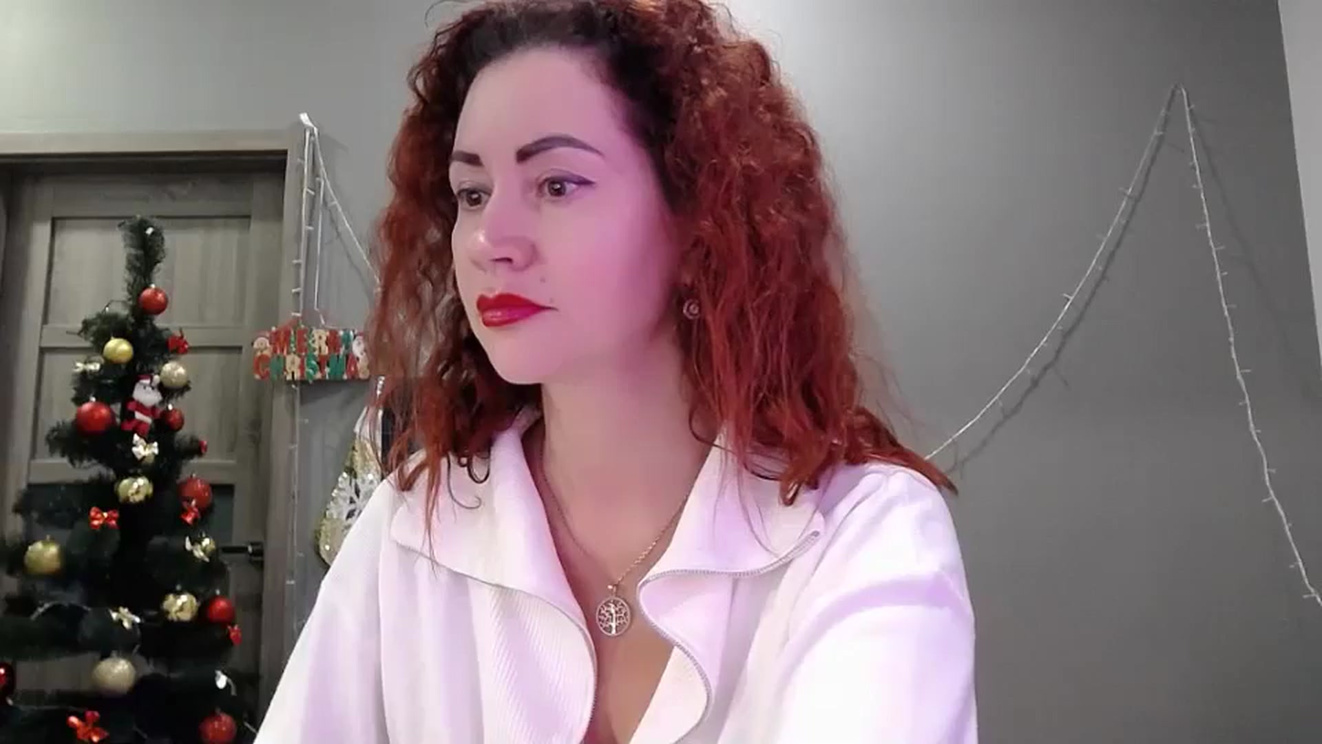 Gallery image thumbnail from XeniaMilf's myfreecams stream on, 12/29/2025, 16:56 image 6 of 20