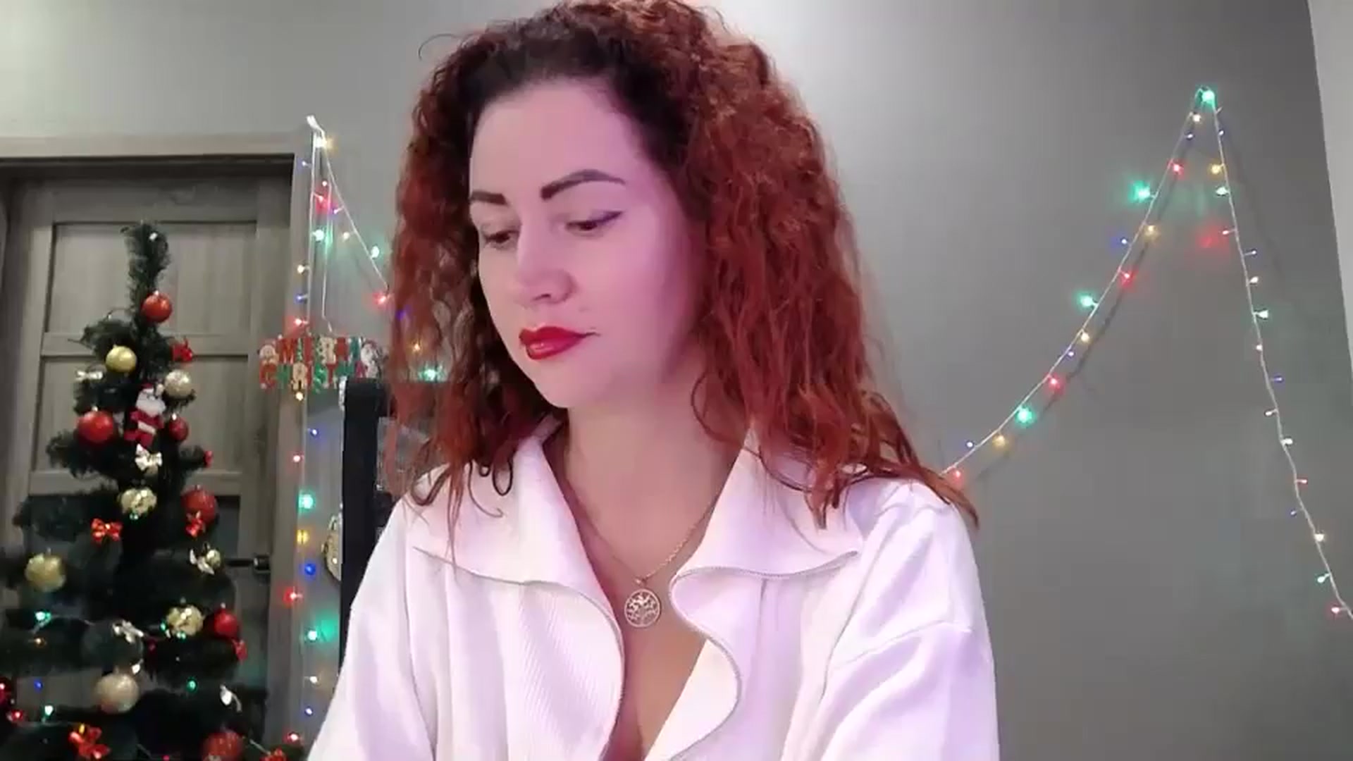 Gallery image thumbnail from XeniaMilf's myfreecams stream on, 12/29/2025, 16:56 image 8 of 20