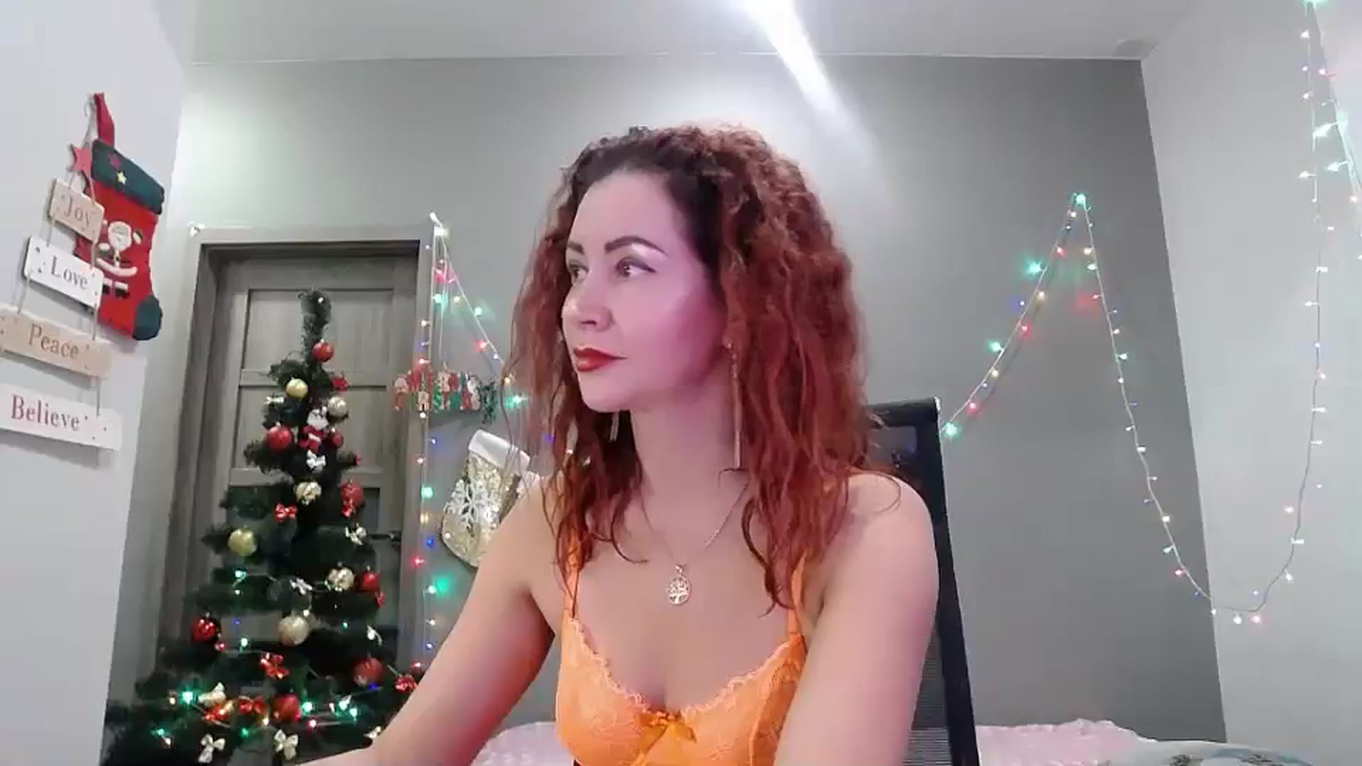 Gallery image thumbnail from XeniaMilf's myfreecams stream on, 12/31/2025, 14:44 image 7 of 20