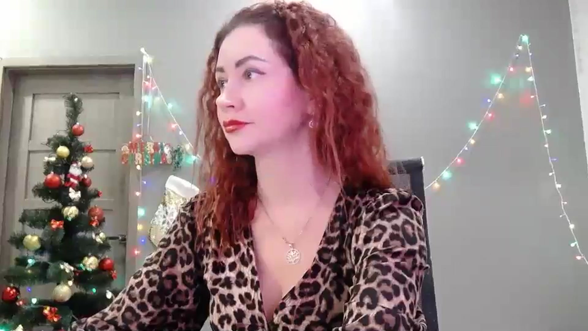 Gallery image thumbnail from XeniaMilf's myfreecams stream on, 01/02/2026, 12:18 image 14 of 20