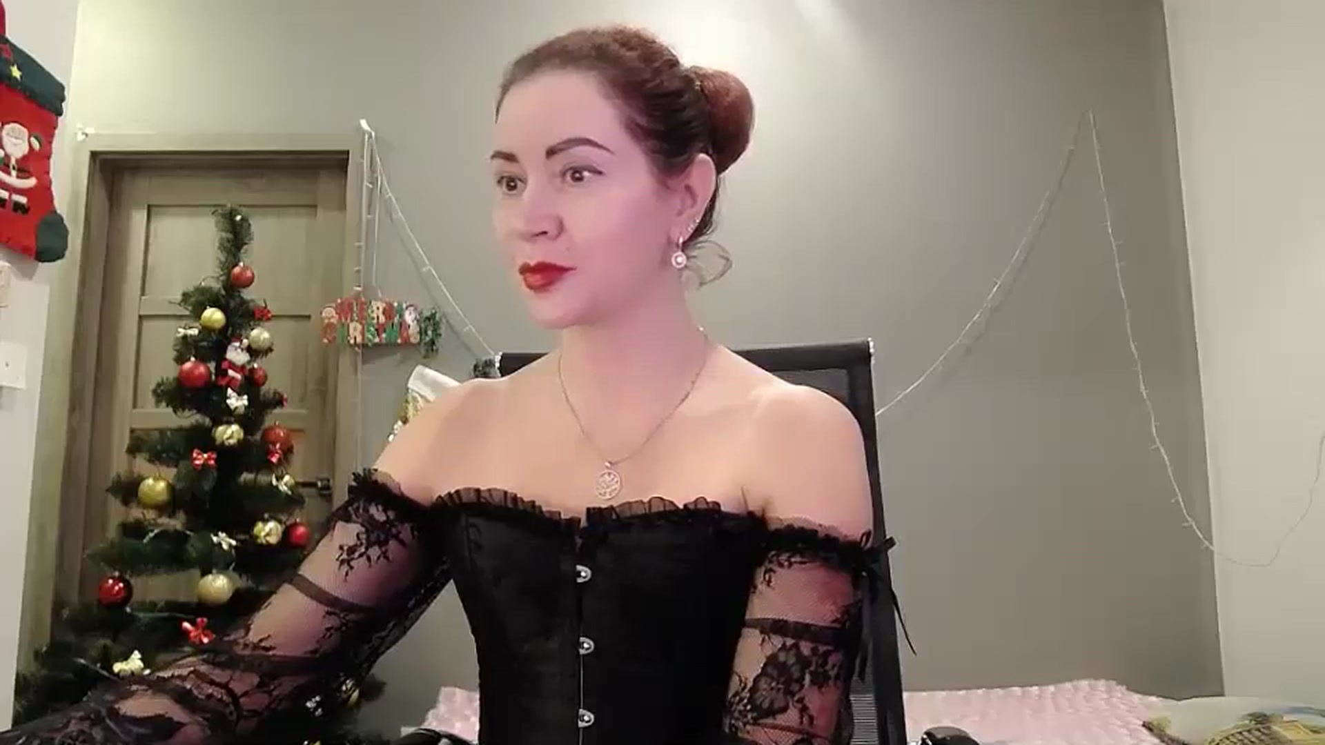Gallery image thumbnail from XeniaMilf's myfreecams stream on, 01/03/2026, 15:27 image 5 of 20