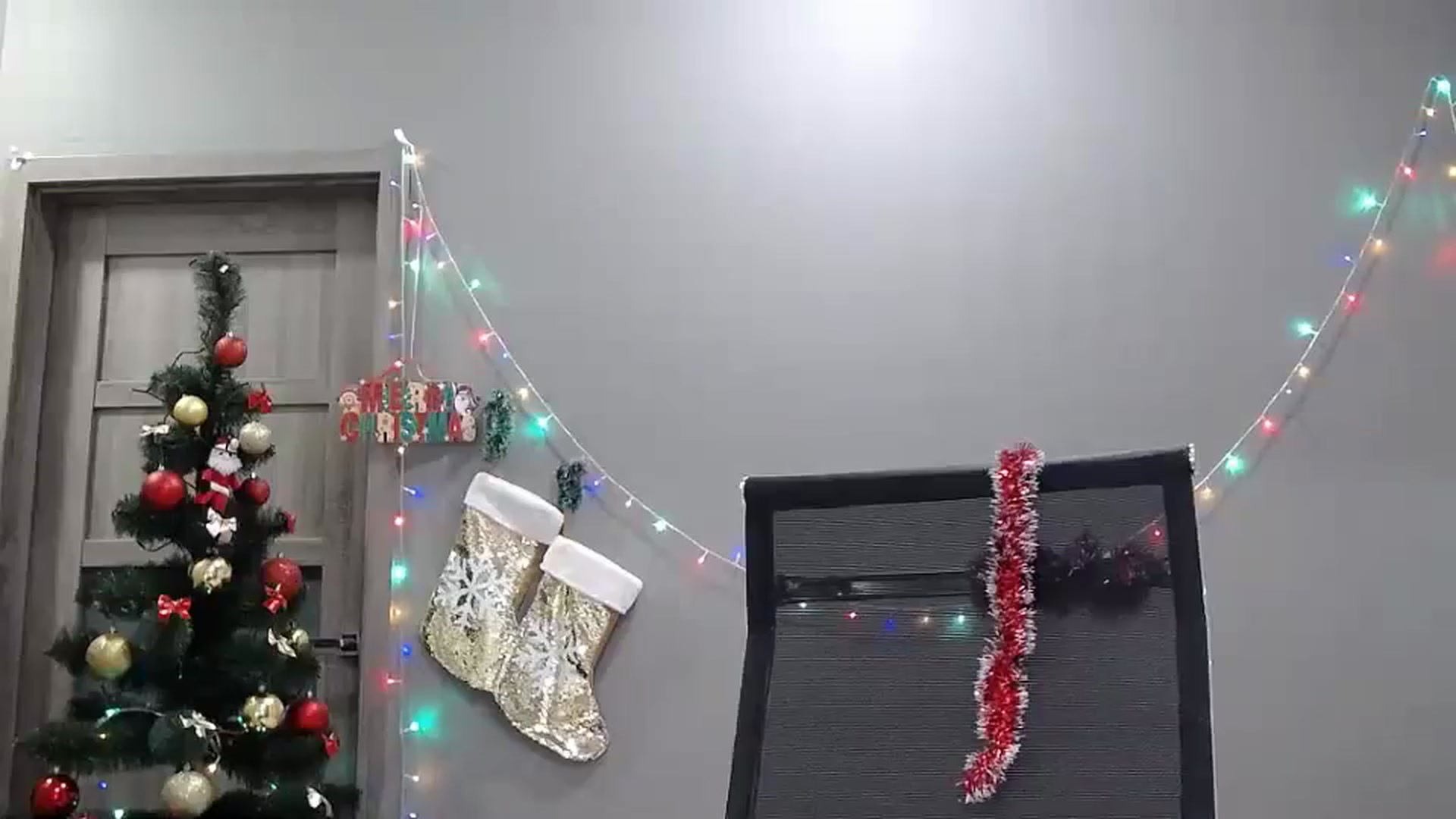 Gallery image thumbnail from XeniaMilf's myfreecams stream on, 01/12/2026, 15:49 image 13 of 20