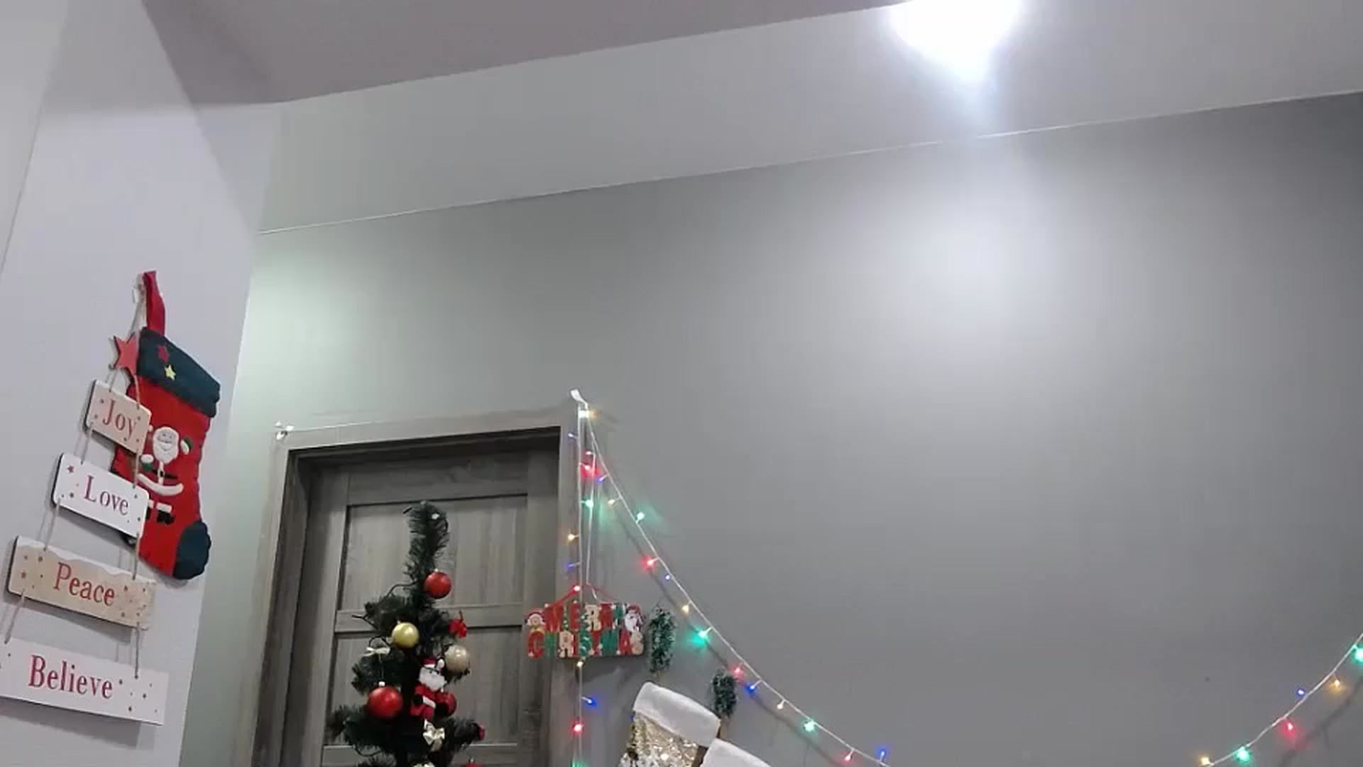 Gallery image thumbnail from XeniaMilf's myfreecams stream on, 01/26/2026, 17:01 image 10 of 20