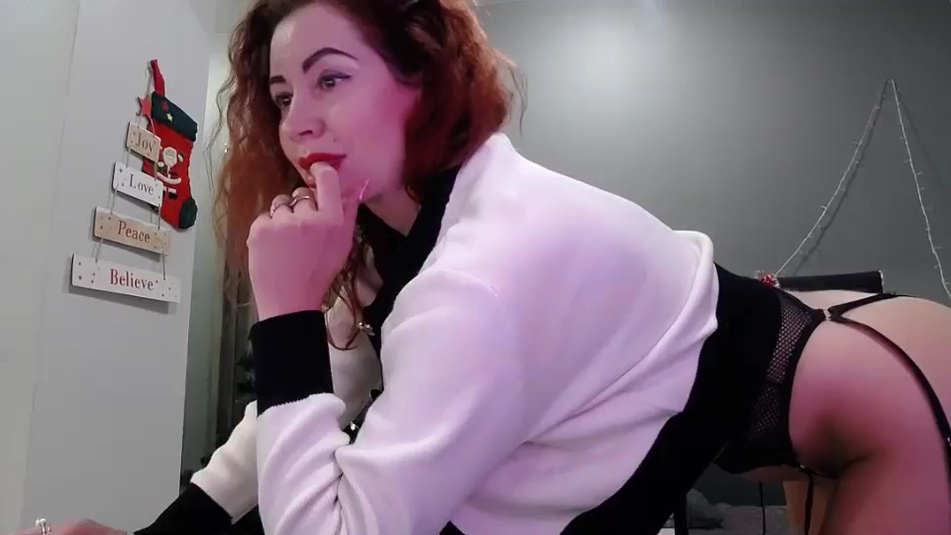 Gallery image thumbnail from XeniaMilf's myfreecams stream on, 01/30/2026, 17:27 image 1 of 20