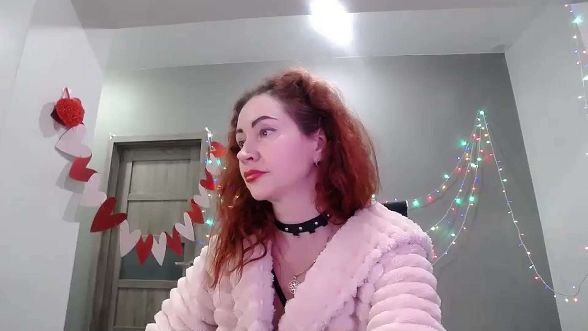 Gallery image thumbnail from XeniaMilf's myfreecams stream on, 02/17/2026, 17:20 image 18 of 20