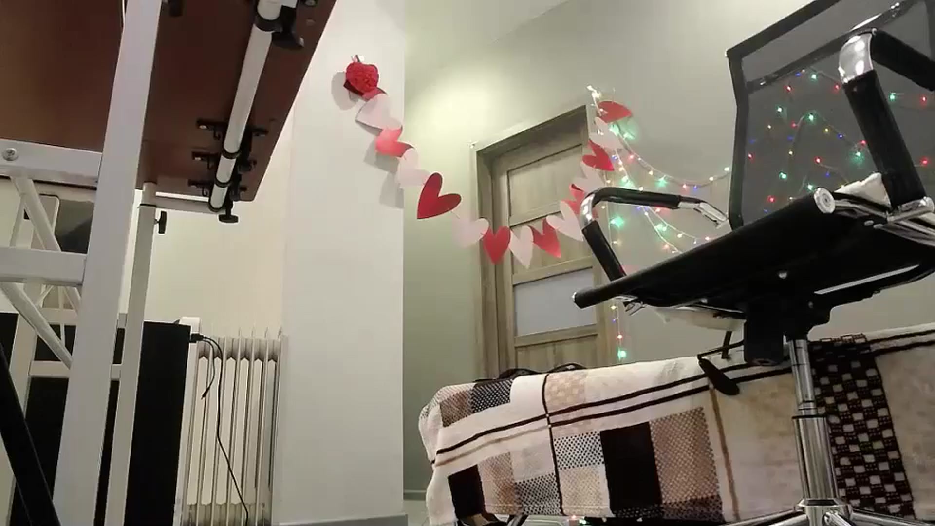 Gallery image thumbnail from XeniaMilf's myfreecams stream on, 02/19/2026, 15:29 image 1 of 20