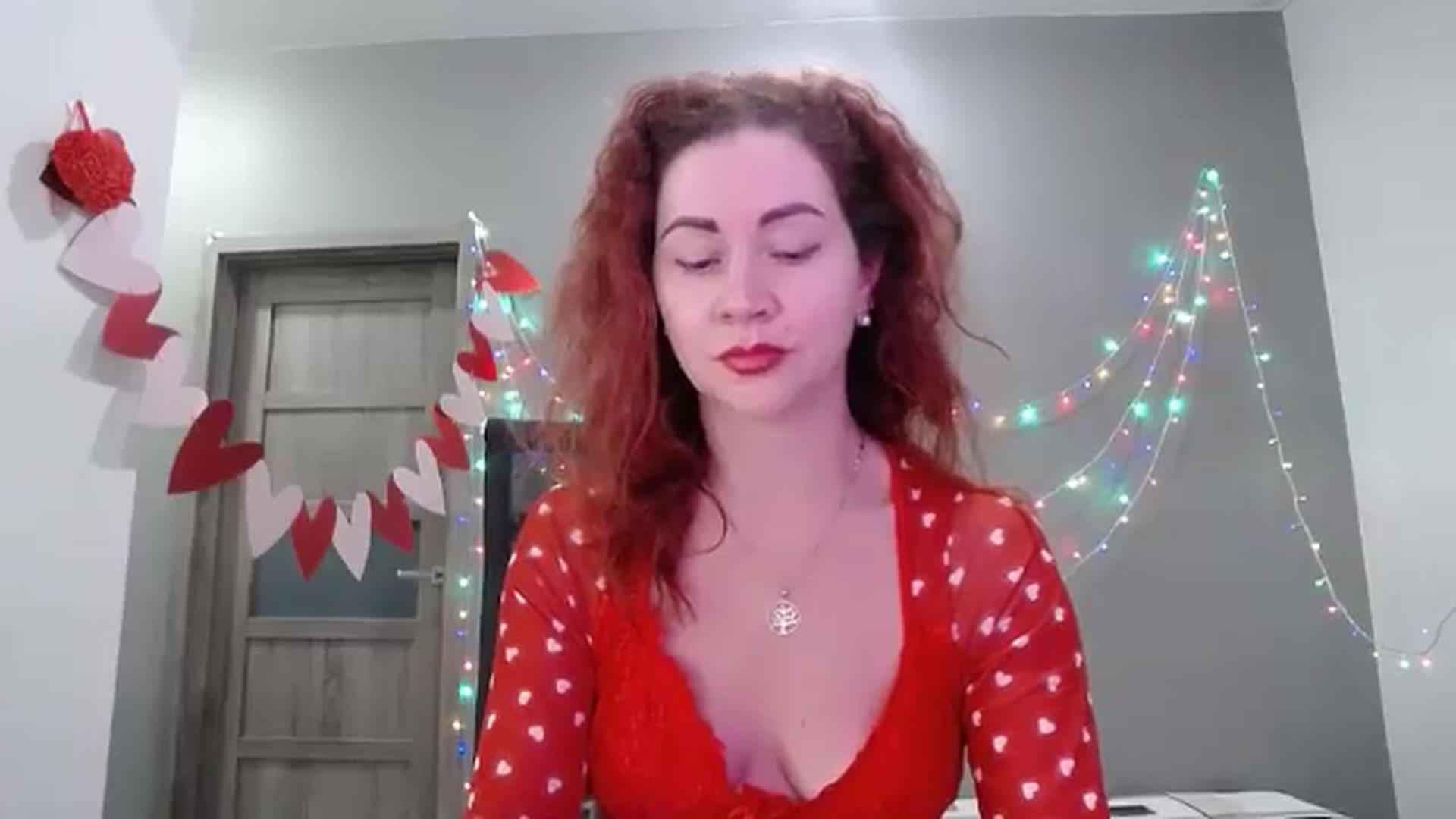Gallery image thumbnail from XeniaMilf's myfreecams stream on, 02/19/2026, 15:29 image 14 of 20