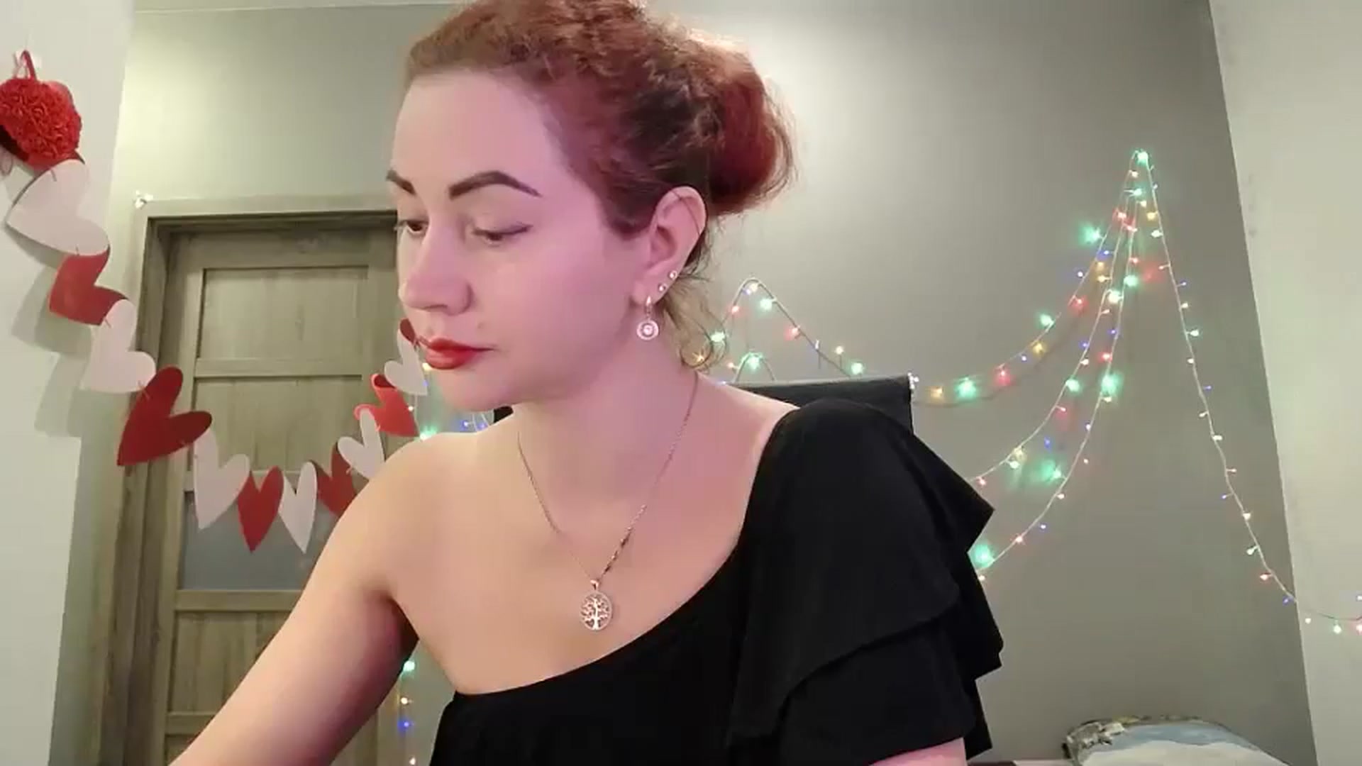 Gallery image thumbnail from XeniaMilf's myfreecams stream on, 03/10/2026, 17:02 image 13 of 20