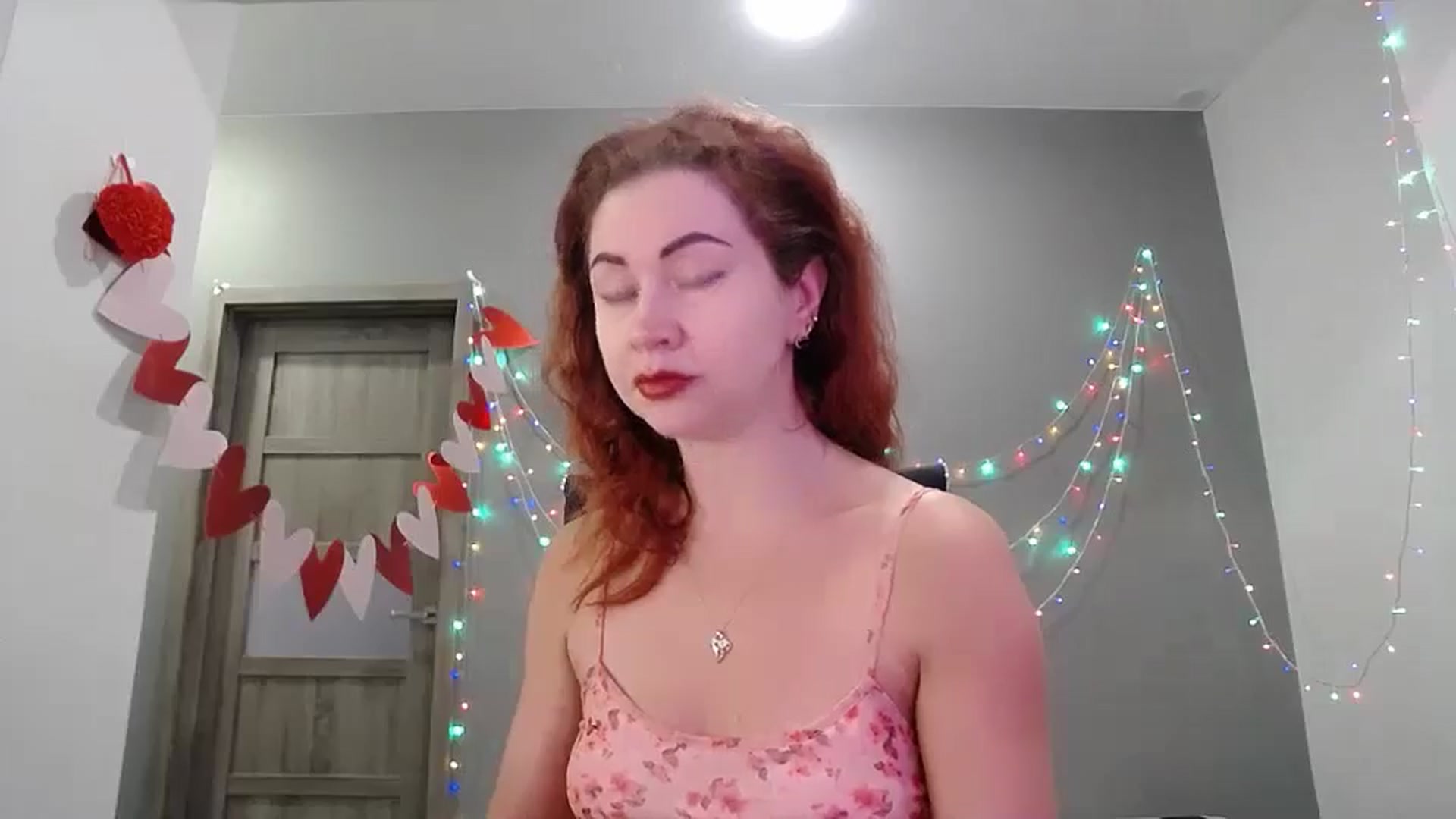 Gallery image thumbnail from XeniaMilf's myfreecams stream on, 03/19/2026, 14:25 image 4 of 20