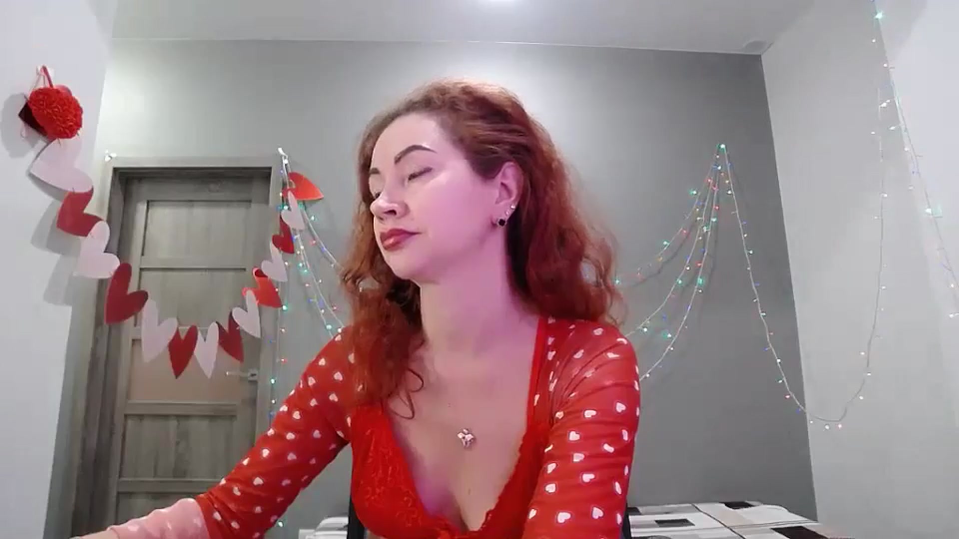 Gallery image thumbnail from XeniaMilf's myfreecams stream on, 03/19/2026, 16:12 image 10 of 20