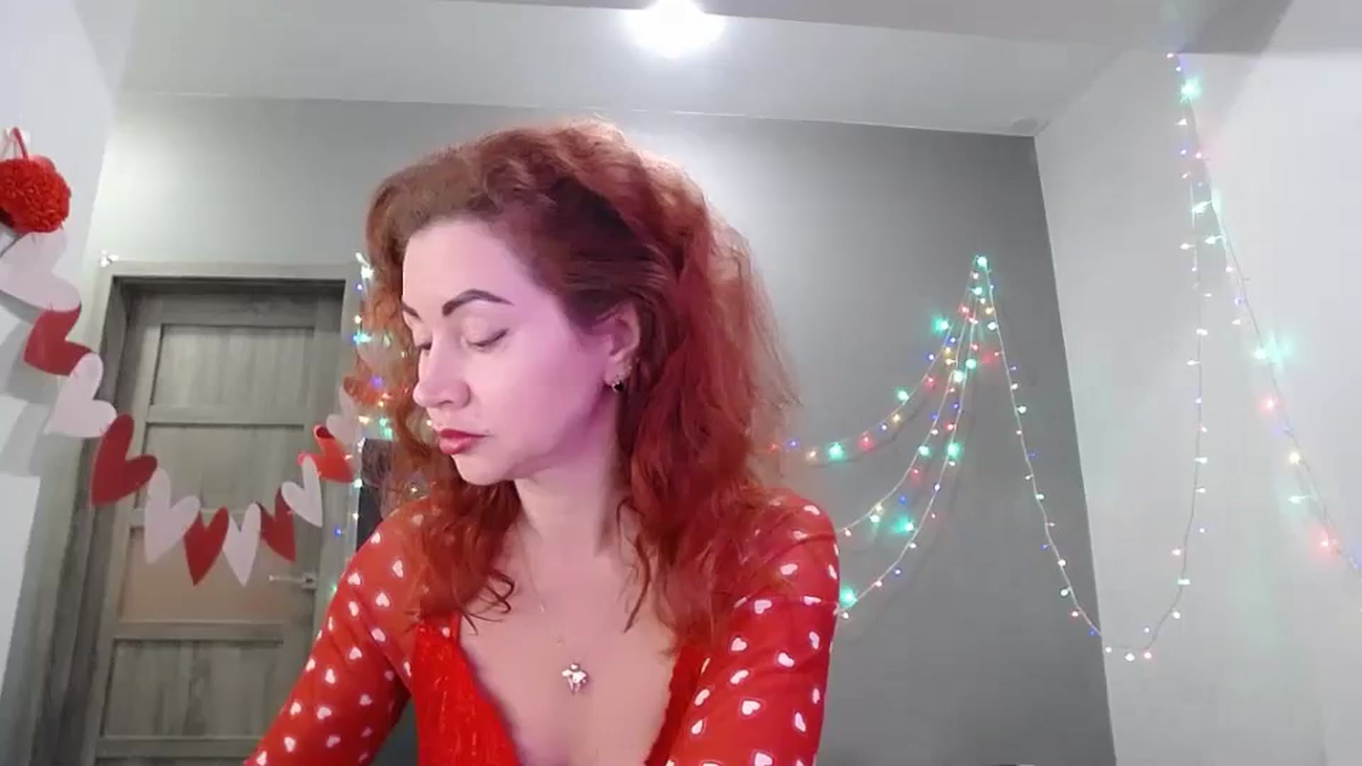 Gallery image thumbnail from XeniaMilf's myfreecams stream on, 03/19/2026, 16:12 image 17 of 20