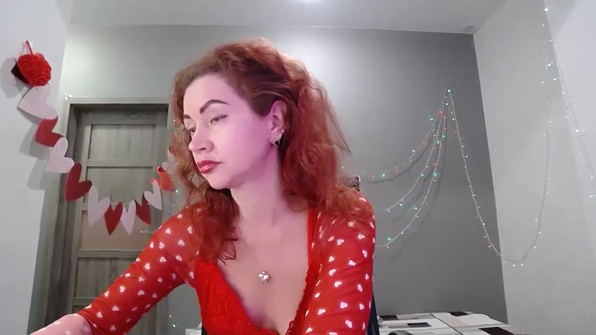 Gallery image thumbnail from XeniaMilf's myfreecams stream on, 03/19/2026, 16:12 image 9 of 20