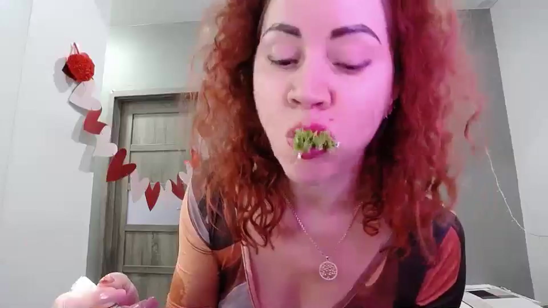 Gallery image thumbnail from XeniaMilf's myfreecams stream on, 03/25/2026, 15:45 image 7 of 20
