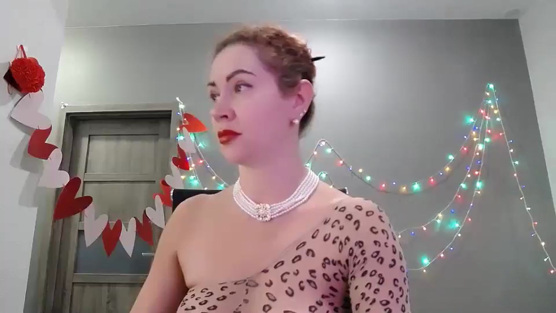 Gallery image thumbnail from XeniaMilf's myfreecams stream on, 03/27/2026, 16:10 image 11 of 20