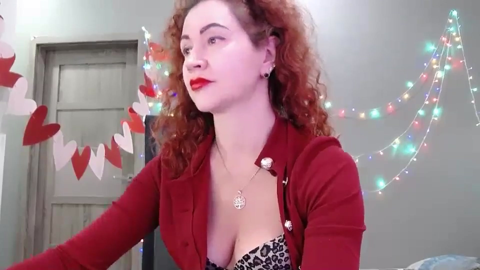 Gallery image thumbnail from XeniaMilf's myfreecams stream on, 04/01/2026, 15:29 image 15 of 20