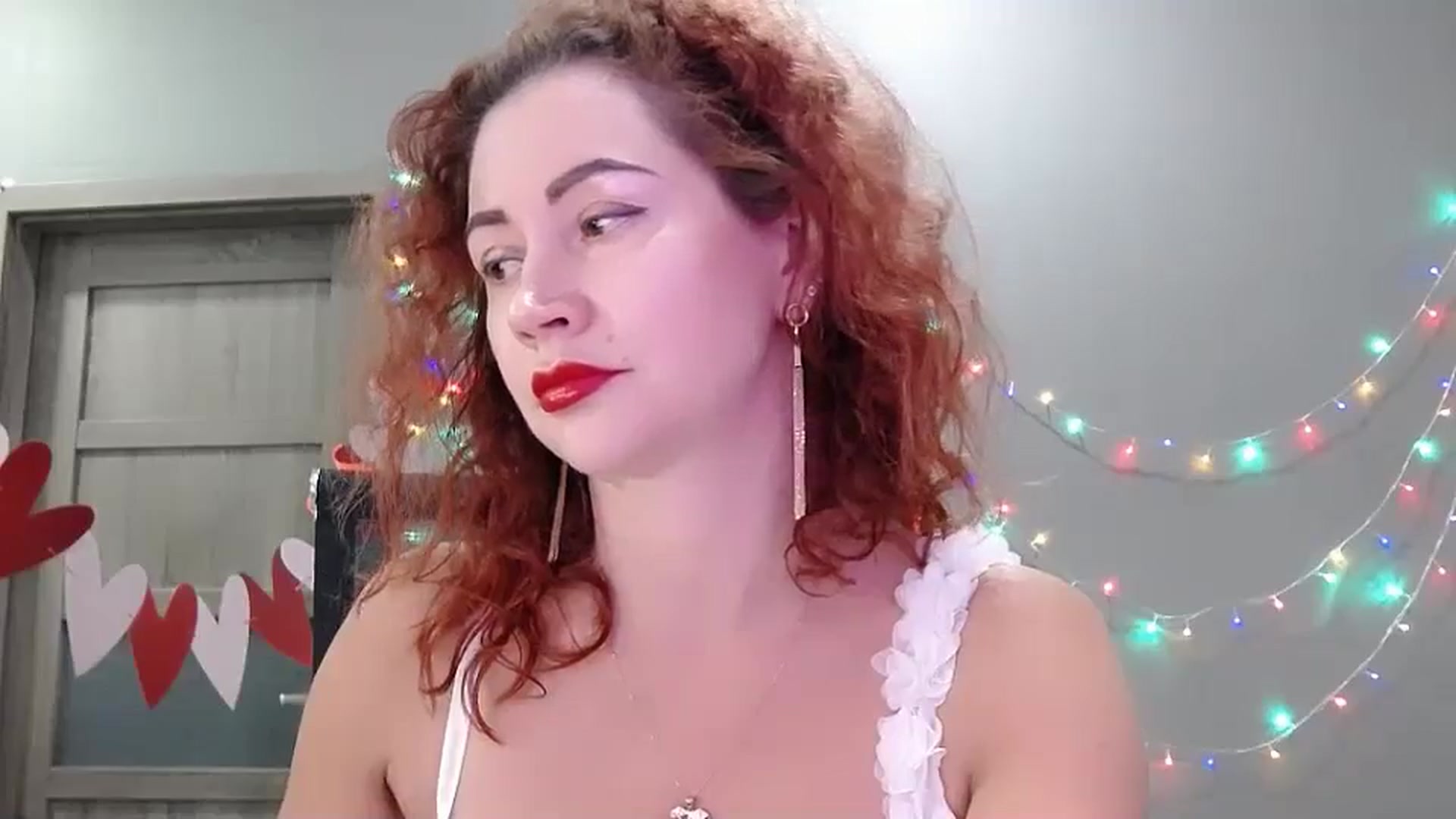 Gallery image thumbnail from XeniaMilf's myfreecams stream on, 04/06/2026, 15:07 image 14 of 20
