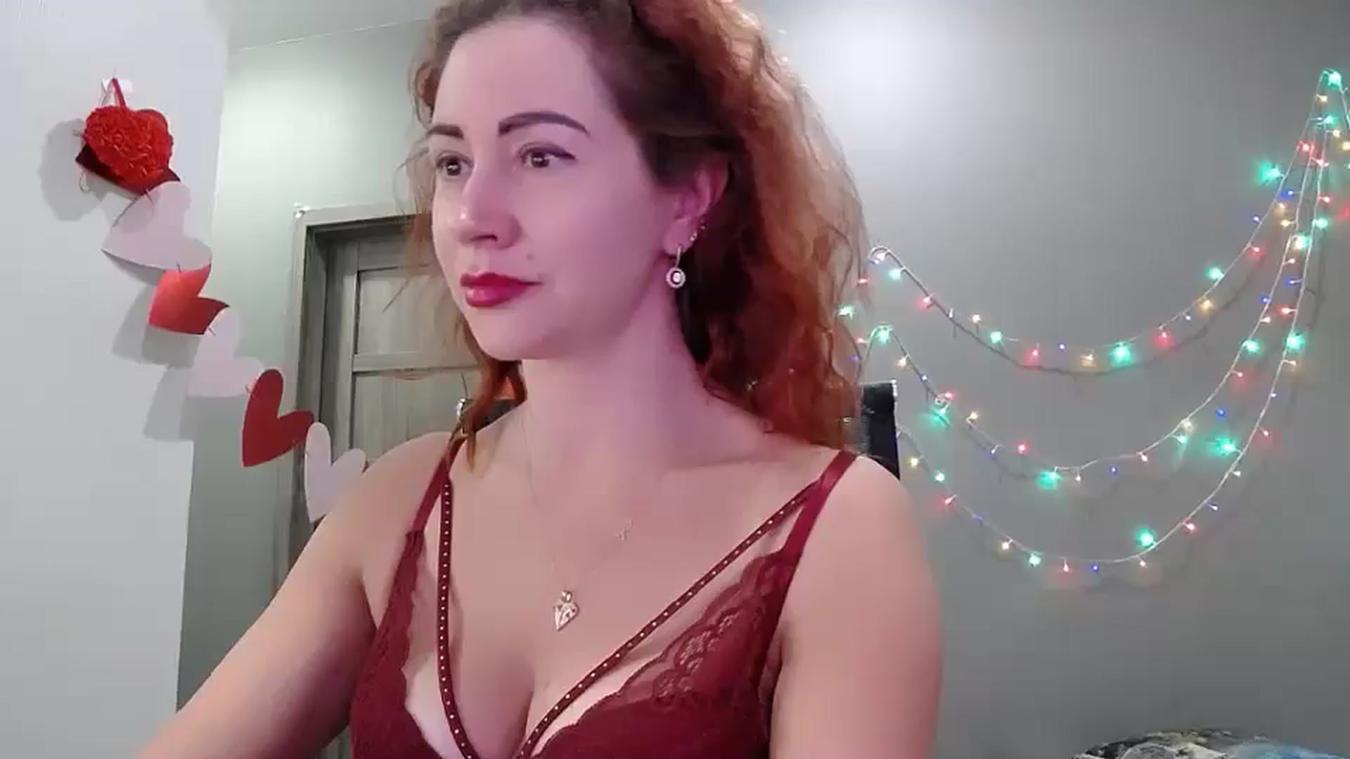 Gallery image thumbnail from XeniaMilf's myfreecams stream on, 04/07/2026, 16:09 image 14 of 20