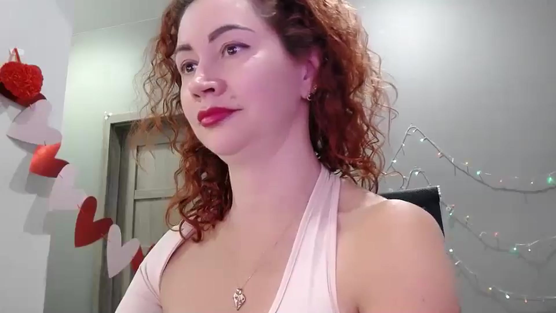 Gallery image thumbnail from XeniaMilf's myfreecams stream on, 04/10/2026, 17:00 image 6 of 20