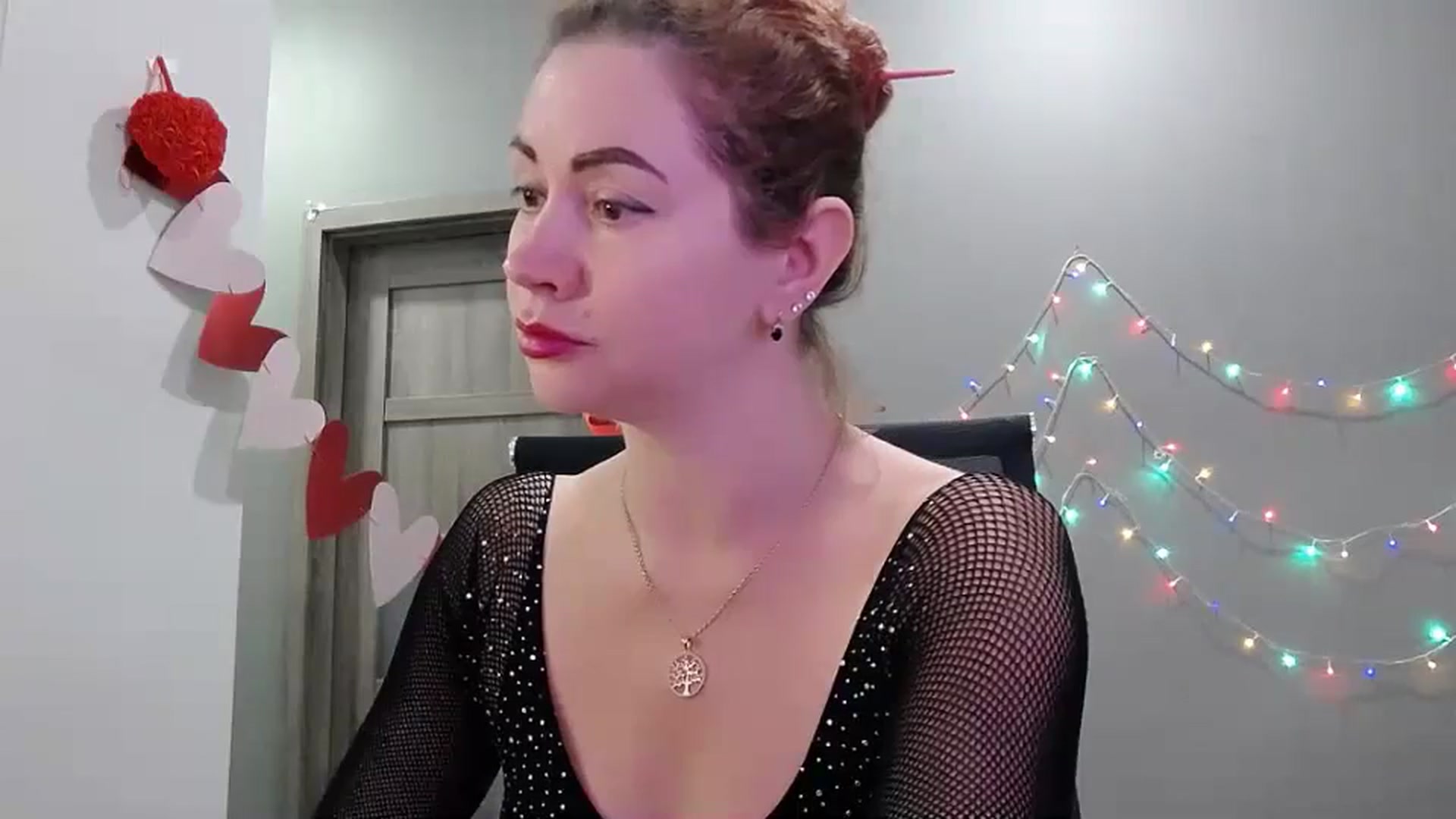 Gallery image thumbnail from XeniaMilf's myfreecams stream on, 04/15/2026, 12:57 image 14 of 20