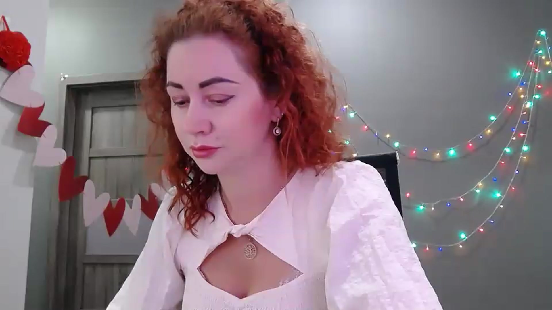 Gallery image thumbnail from XeniaMilf's myfreecams stream on, 04/17/2026, 11:26 image 4 of 20