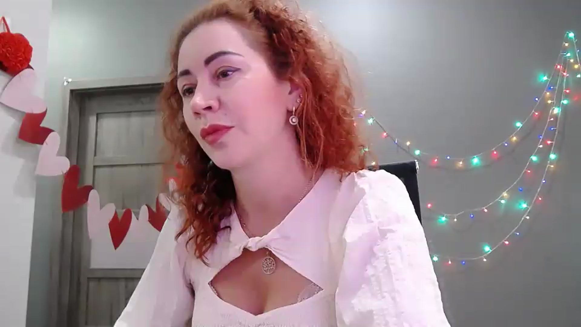 Gallery image thumbnail from XeniaMilf's myfreecams stream on, 04/17/2026, 11:26 image 3 of 20