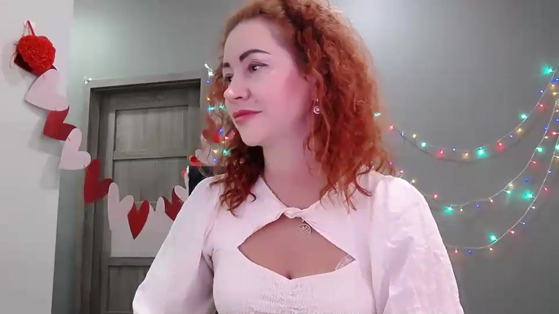 Gallery image thumbnail from XeniaMilf's myfreecams stream on, 04/17/2026, 11:26 image 11 of 20