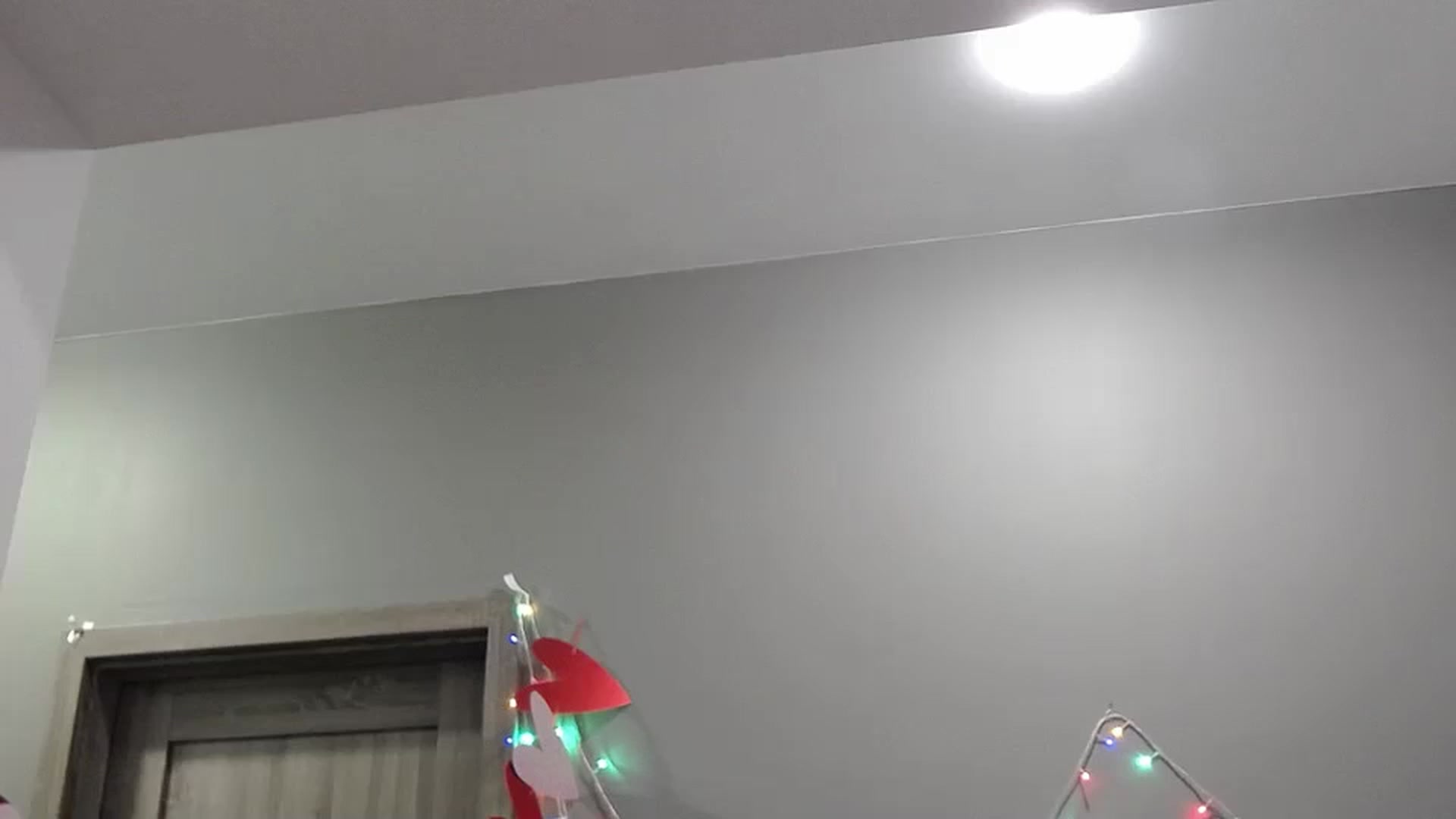 Gallery image thumbnail from XeniaMilf's myfreecams stream on, 04/17/2026, 13:29 image 17 of 20