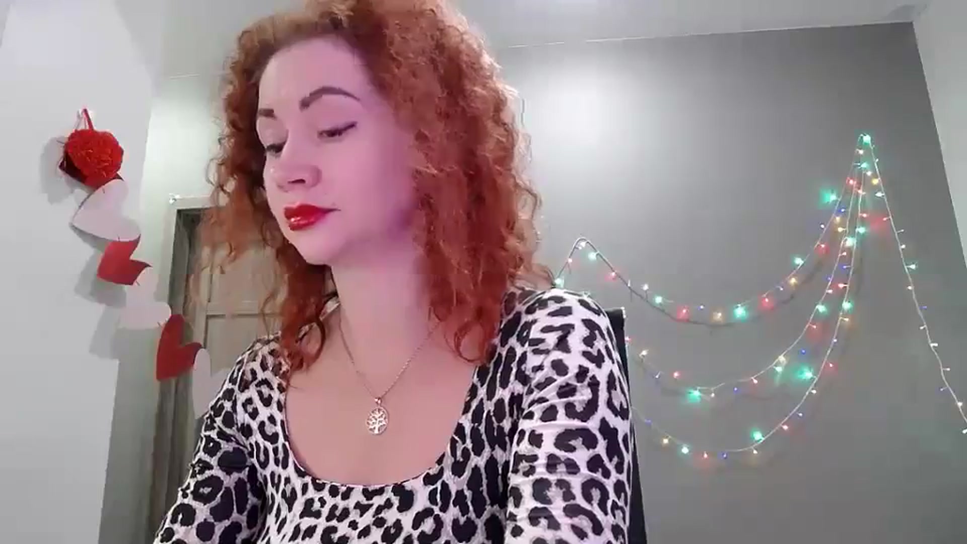 Gallery image thumbnail from XeniaMilf's myfreecams stream on, 04/19/2026, 12:52 image 15 of 20