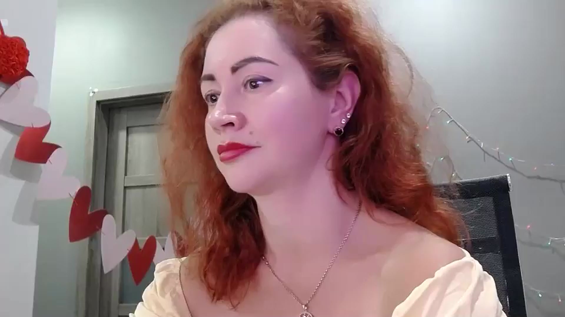 Gallery image thumbnail from XeniaMilf's myfreecams stream on, 04/21/2026, 15:58 image 8 of 20