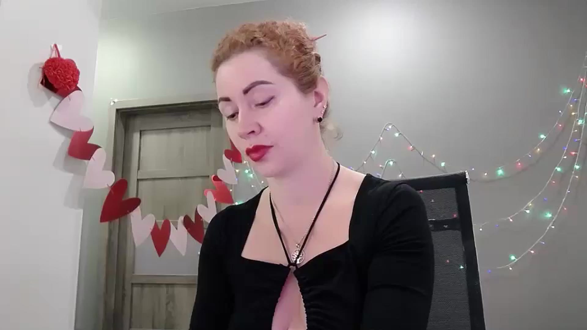 Gallery image thumbnail from XeniaMilf's myfreecams stream on, 04/26/2026, 12:56 image 4 of 20
