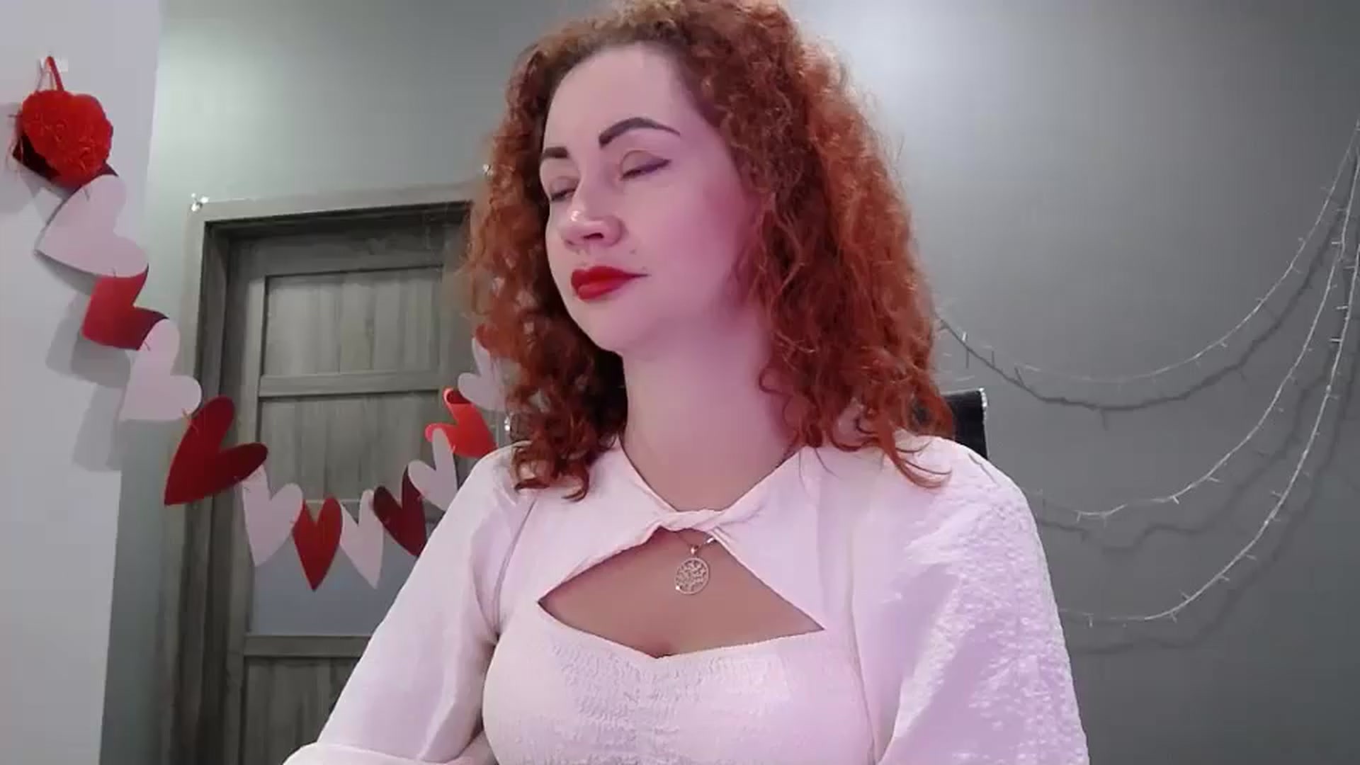 Gallery image thumbnail from XeniaMilf's myfreecams stream on, 04/27/2026, 16:03 image 1 of 20