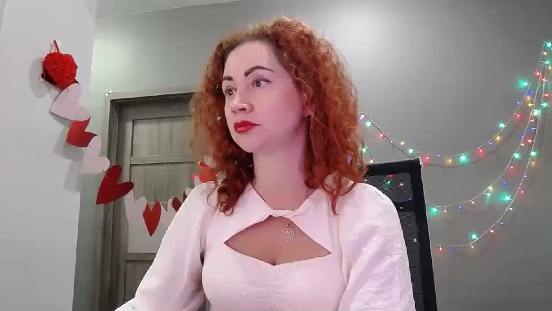 Gallery image thumbnail from XeniaMilf's myfreecams stream on, 04/27/2026, 16:03 image 16 of 20